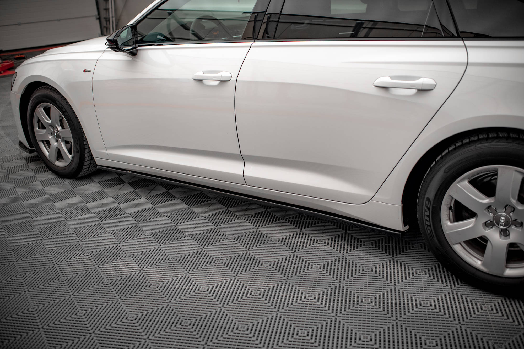 Side Skirts Diffusers Audi A6 C8 - 4