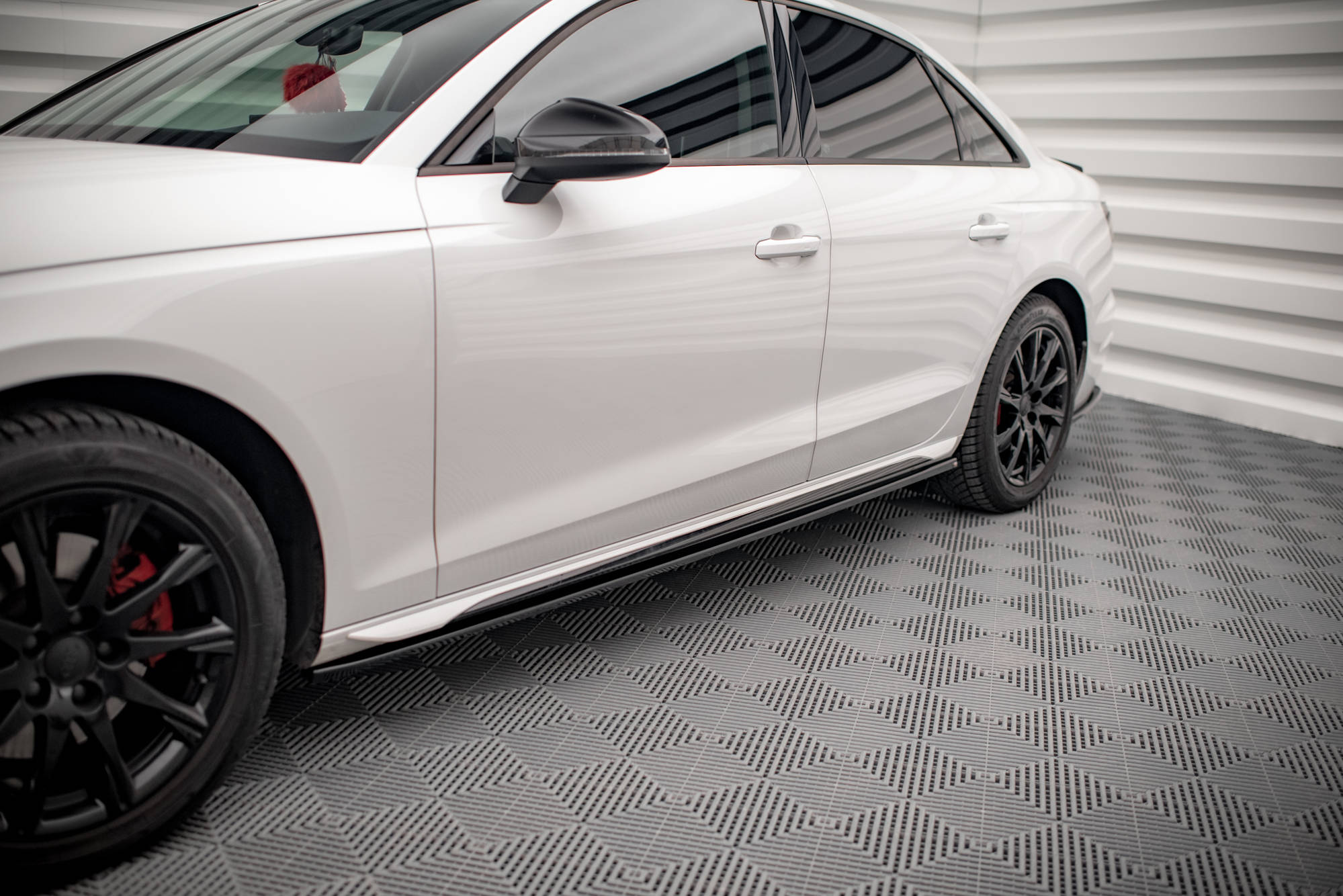 Side Skirts Diffusers Audi A4 B9 Facelift - 4