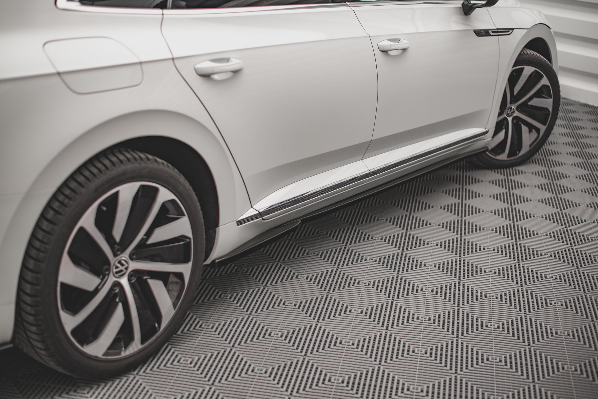 Side Skirts Diffusers VW Arteon R / R-line Facelift (2020-) - 3