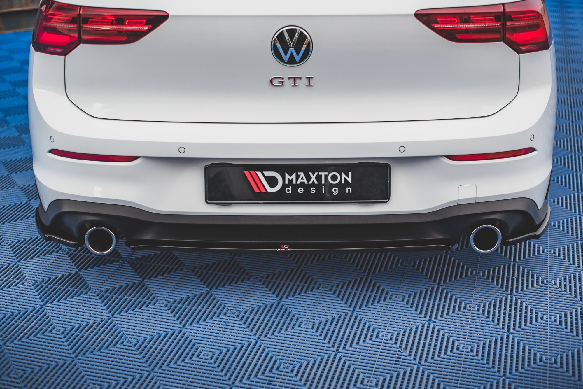 Central Rear Splitter VW Golf MK8 GTI (2020-) - 3