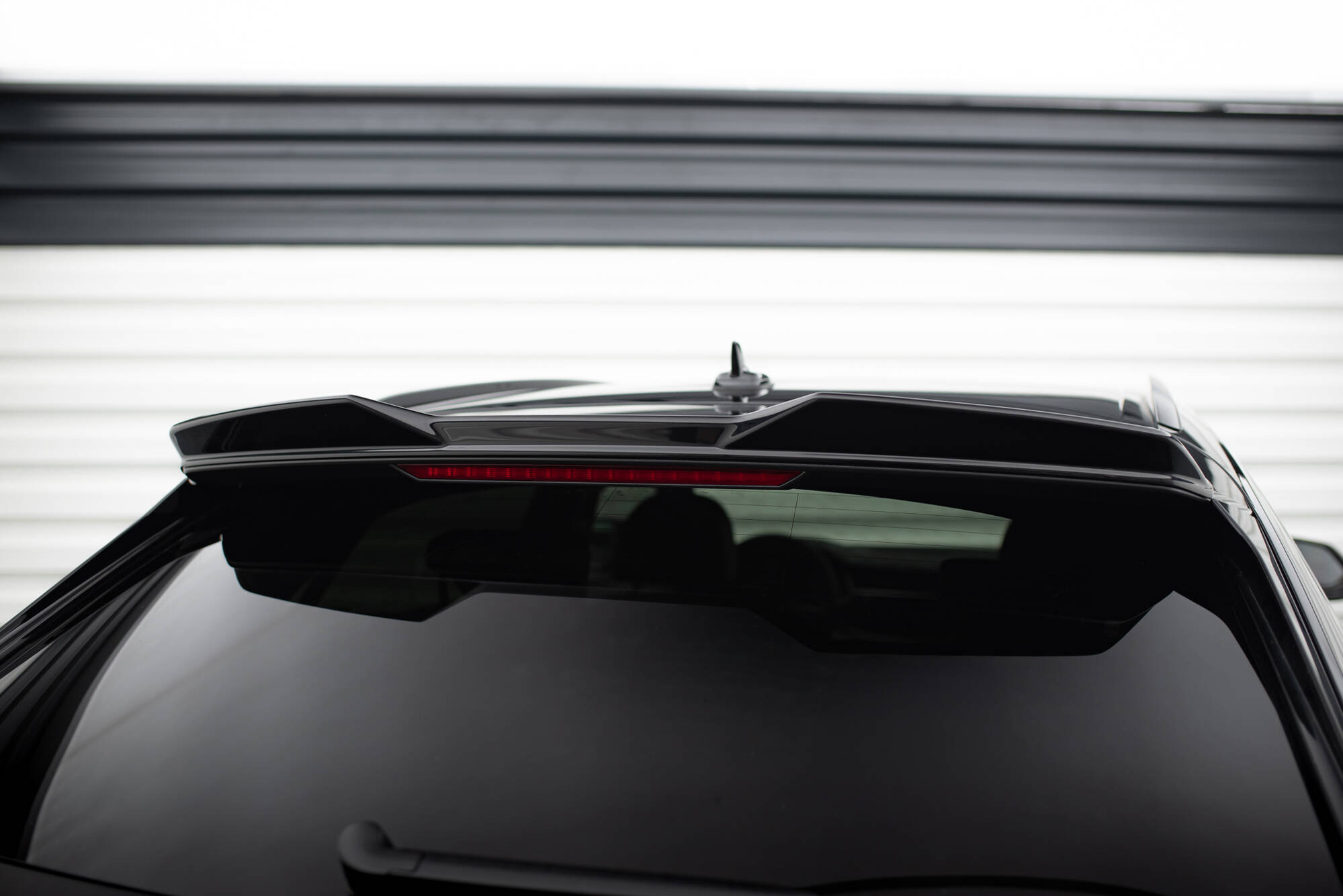 Upper Spoiler CAP 3D Audi Q8 / SQ8 / Q8 S-Line Mk1 - 2
