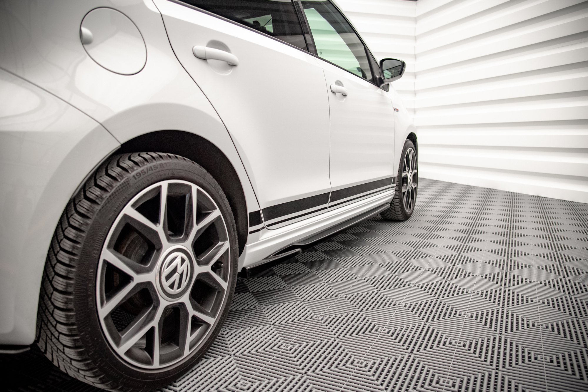Side Skirts Diffusers VW UP GTI (2018-) - 2