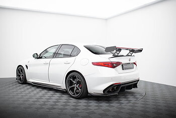 CARBON SPOILER + LED SUITABLE FOR ALFA ROMEO GIULIA QUADRIFOGLIO – MAXTON DESIGN