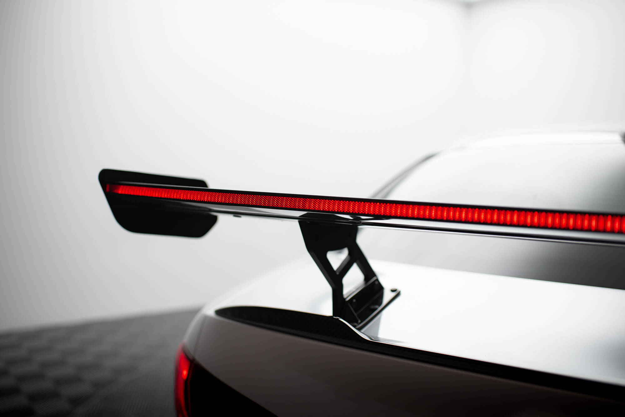 CARBON SPOILER + LED SUITABLE FOR ALFA ROMEO GIULIA QUADRIFOGLIO – MAXTON DESIGN - 2