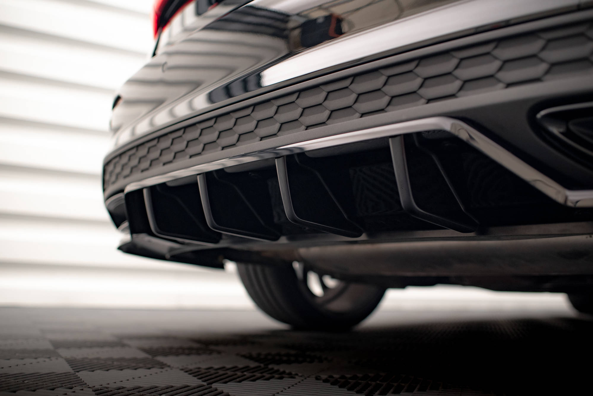 Central Rear Splitter (Vertical Bars) Audi A3 S-Line Sedan 8Y - 5
