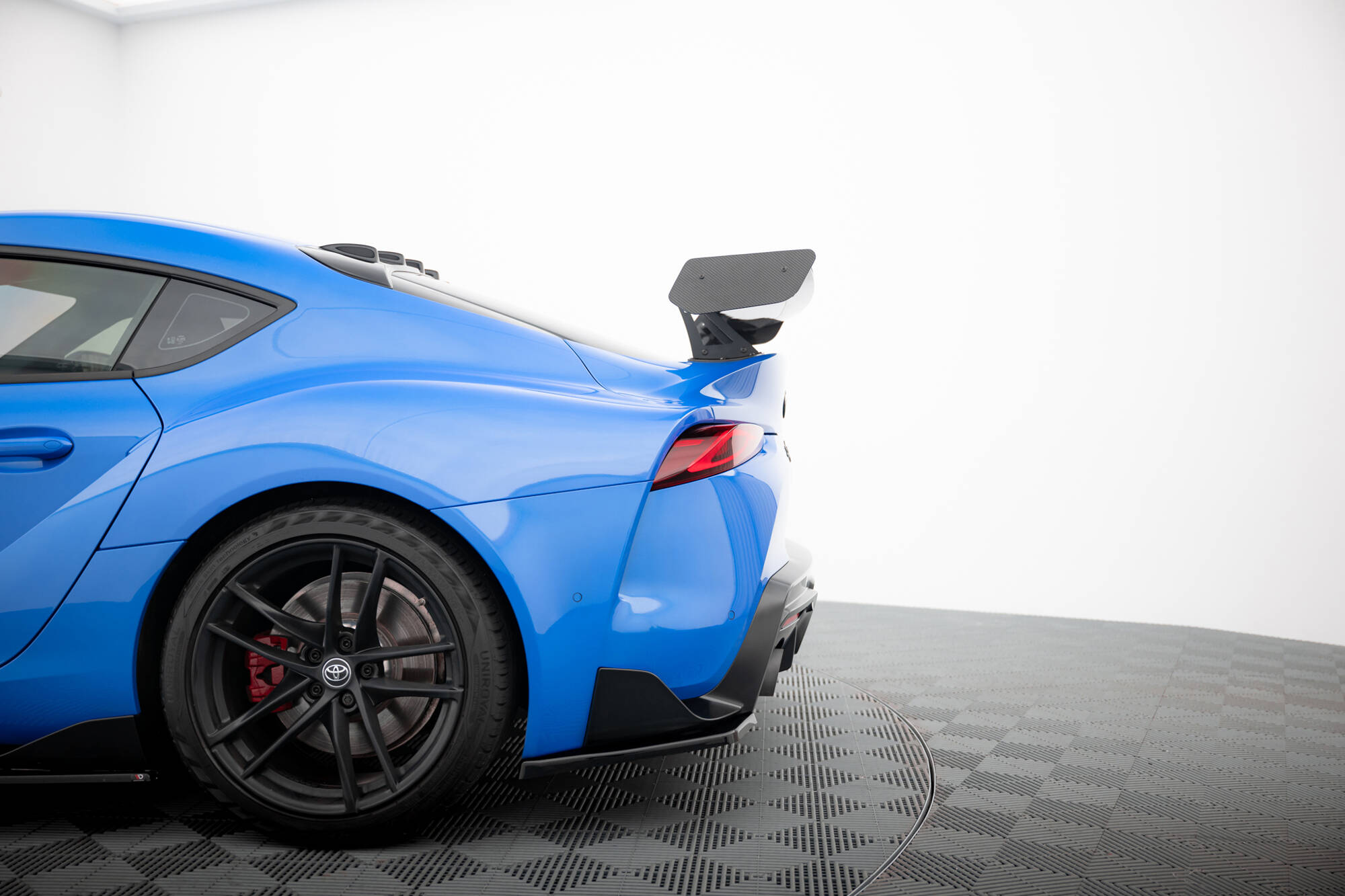 CARBON SPOILER WITH UPPER SWAN MOUNTING SUITABLE FOR TOYOTA SUPRA MK5 – MAXTON DESIGN - 3
