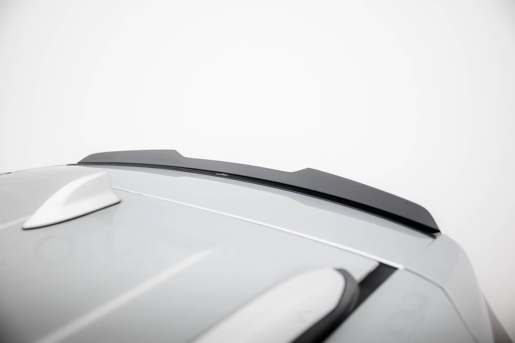 SPOILER CAP SUITABLE FOR TOYOTA SIENNA MK4 – MAXTON DESIGN - 4