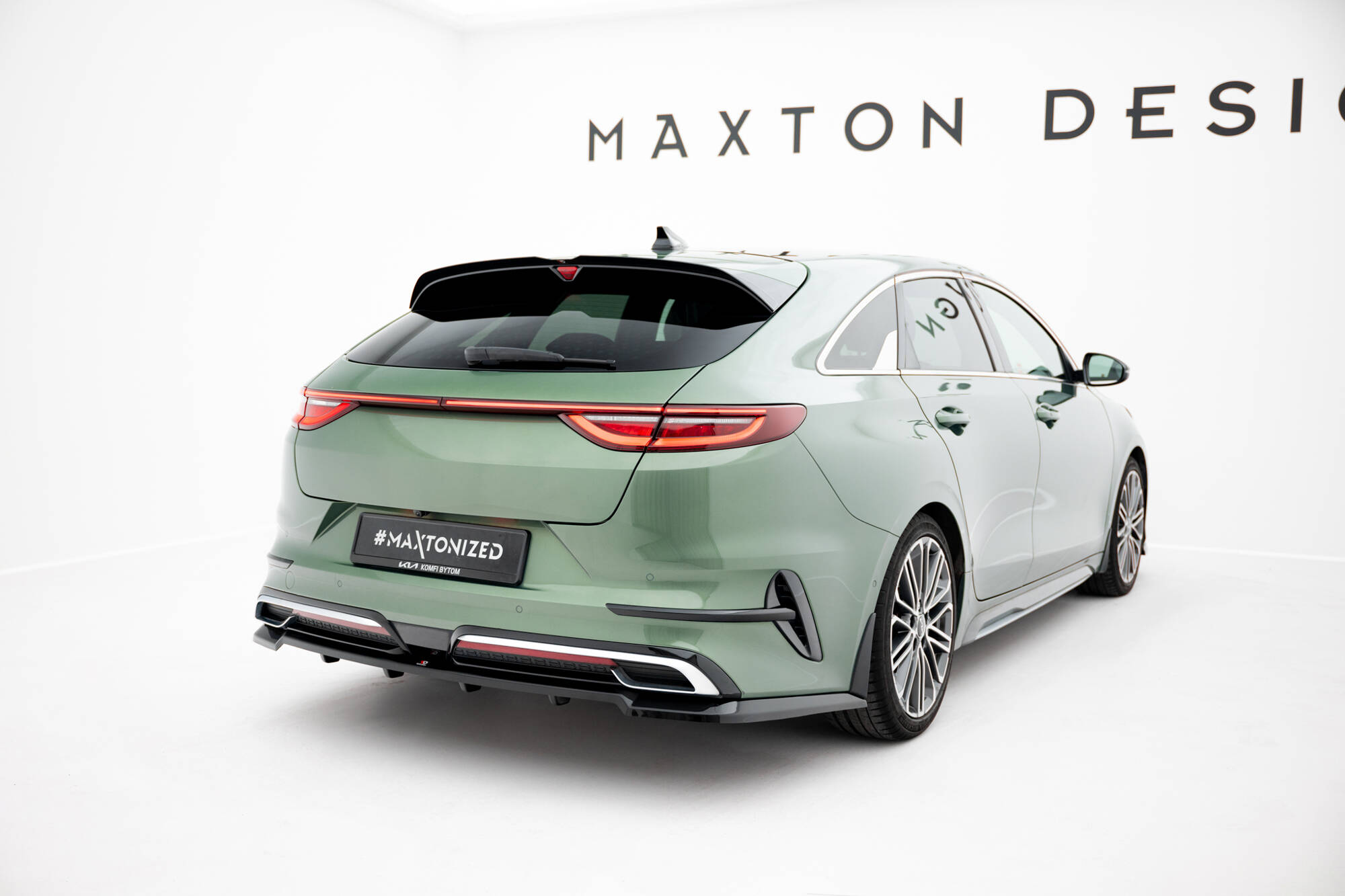 REAR SPLITTER (WITH VERTICAL BARS) SUITABLE FOR KIA PROCEED GT-LINE MK1 FACELIFT – MAXTON DESIGN - 2