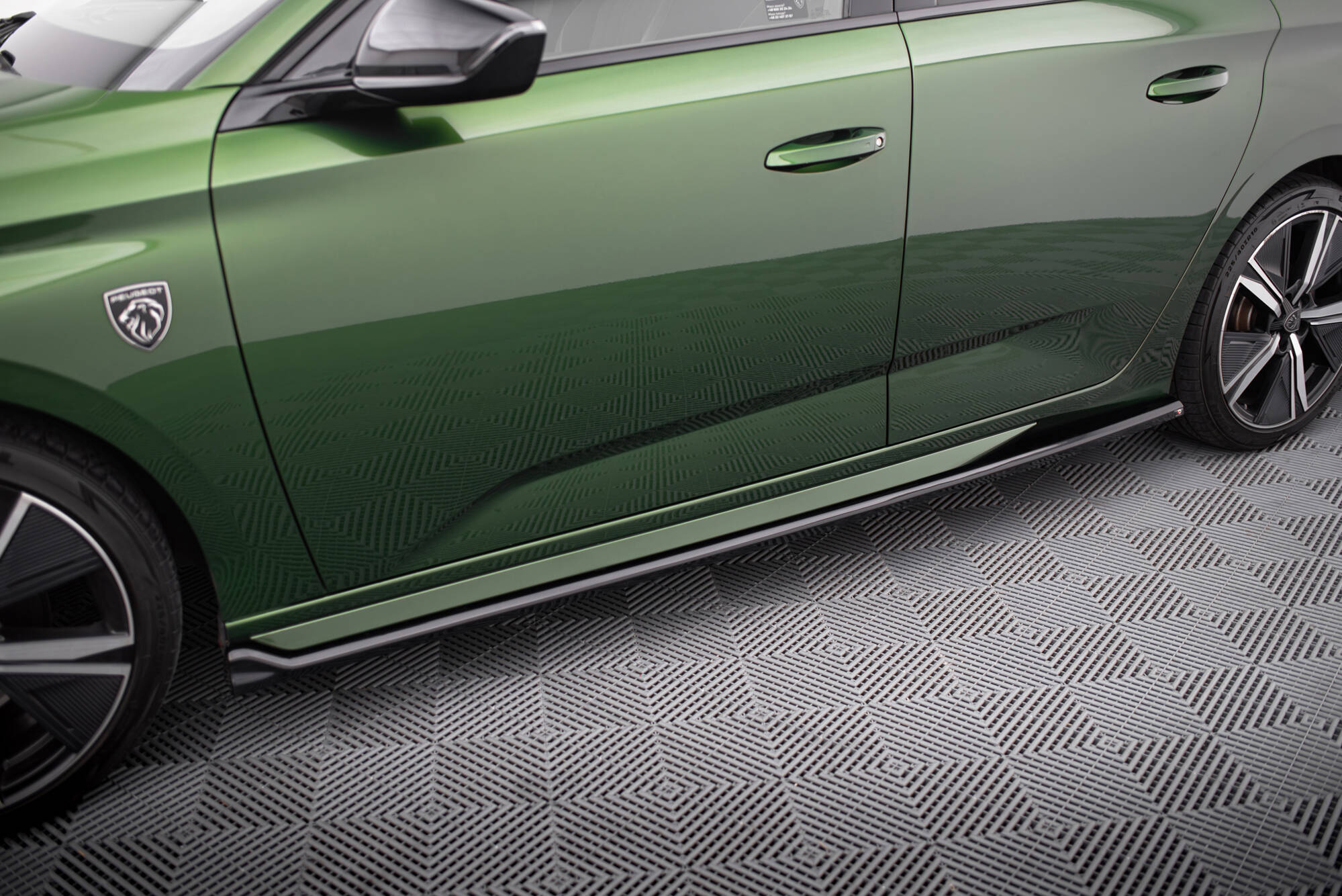 SIDE SKIRTS DIFFUSERS SUITABLE FOR PEUGEOT 308 GT HATCHBACK MK3 – MAXTON DESIGN - 5
