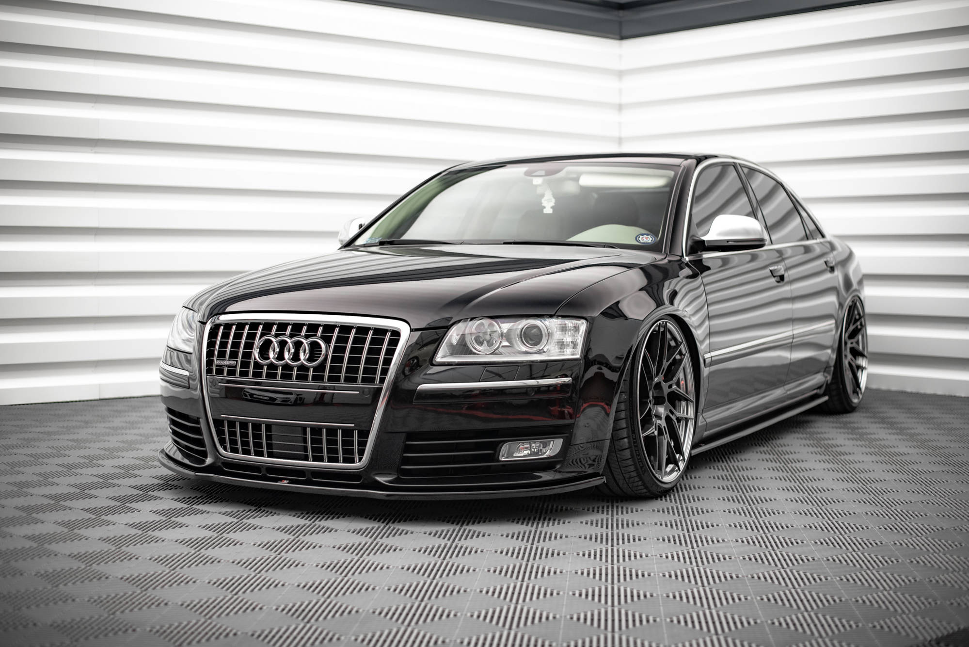 Front Splitter Audi S8 D3 (2006-2010) - 4