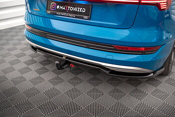 Central Rear Splitter (Vertical Bars) Audi e-Tron