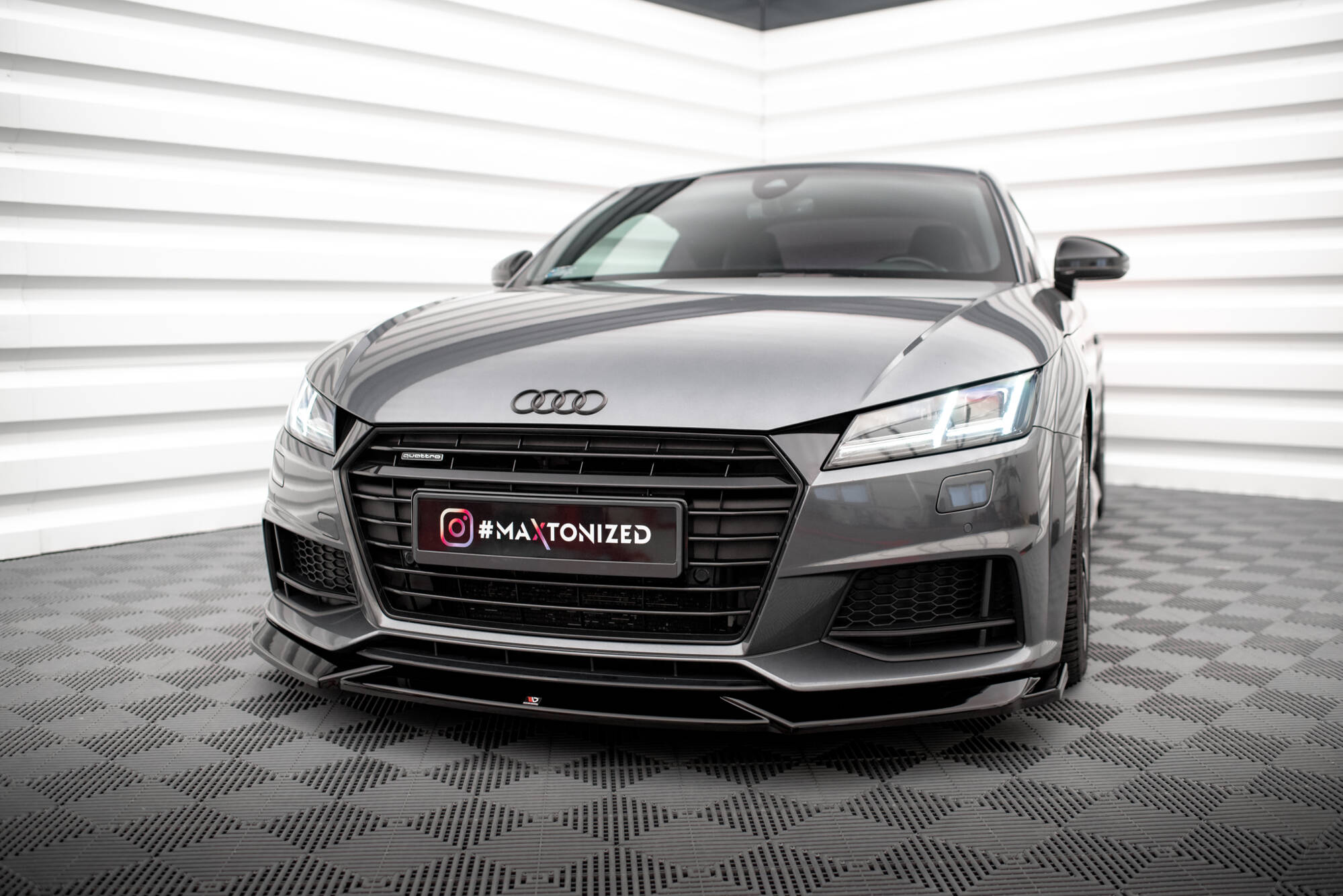 Front Splitter V.1 Audi TT S / S-Line 8S - 4