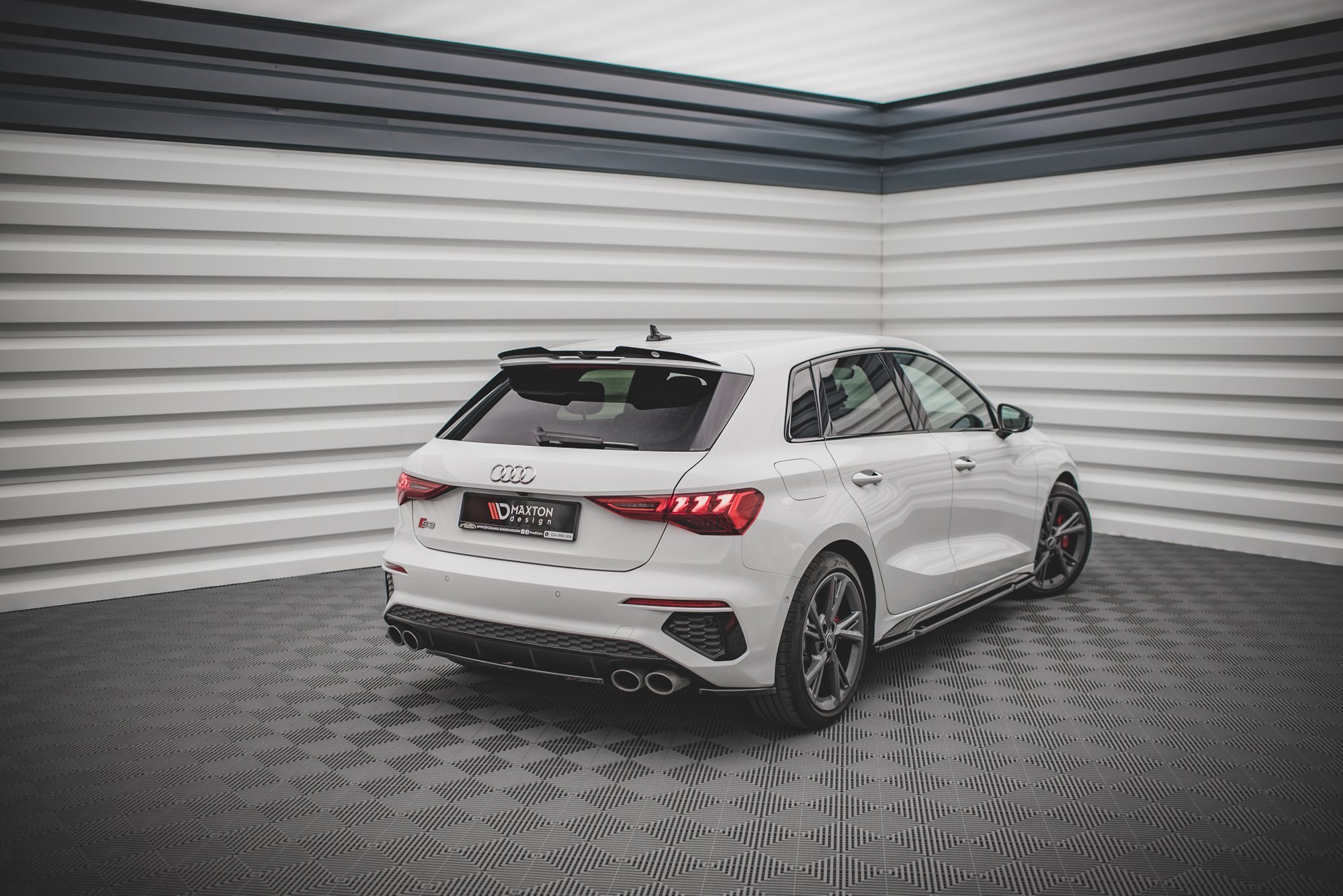 Central Rear Splitter For Audi S3 8Y (2020-) - 2