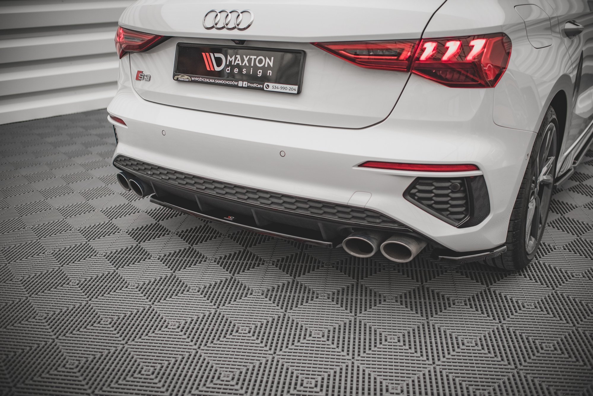 Central Rear Splitter For Audi S3 8Y (2020-) - 3