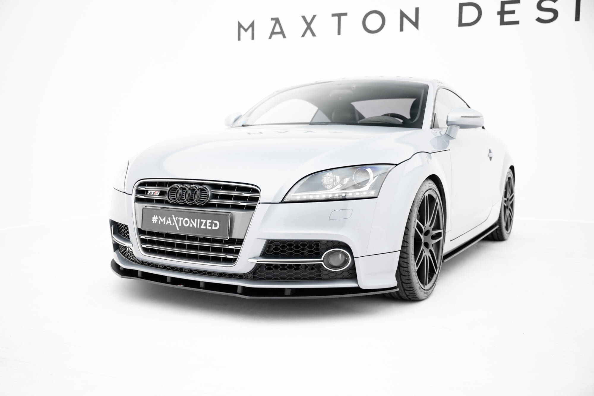 STREET PRO FRONT SPLITTER SUITABLE FOR AUDI TT S / TT S-LINE 8J FACELIFT – MAXTON DESIGN - 2
