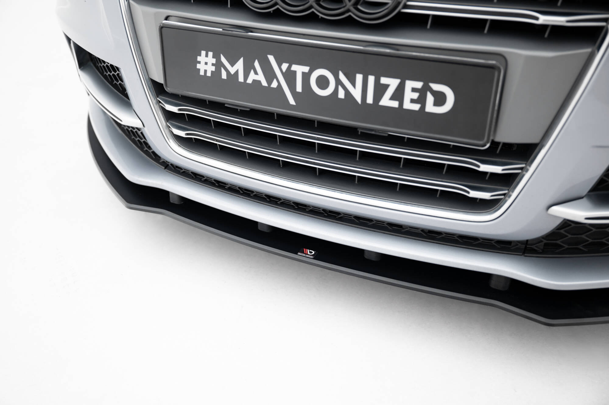STREET PRO FRONT SPLITTER SUITABLE FOR AUDI TT S / TT S-LINE 8J FACELIFT – MAXTON DESIGN