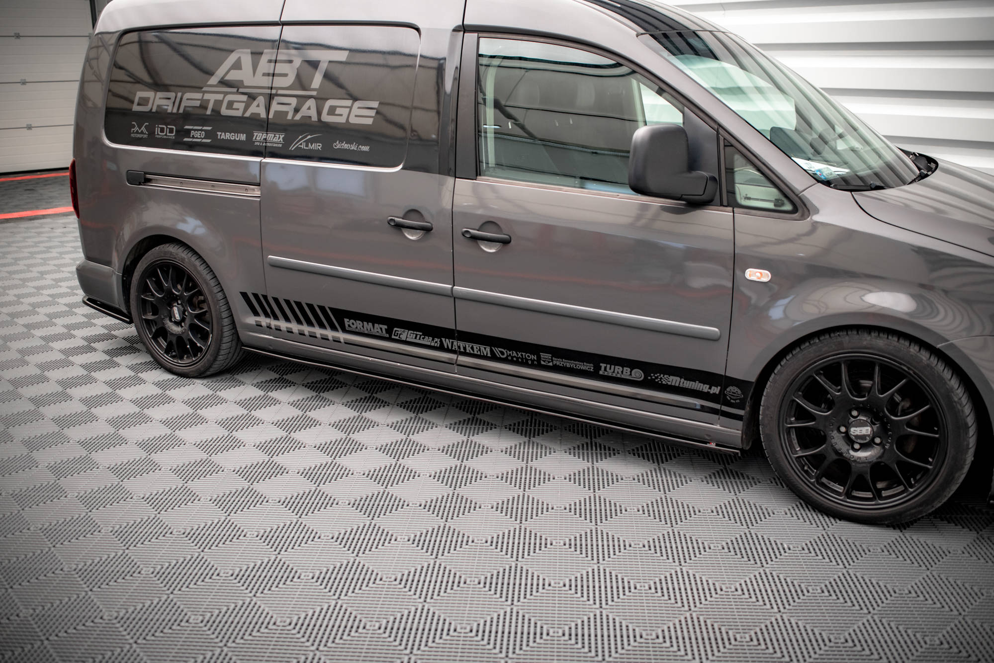 Side Skirts Diffusers VW Caddy Long MK3 Facelift (2010-2015) - 4