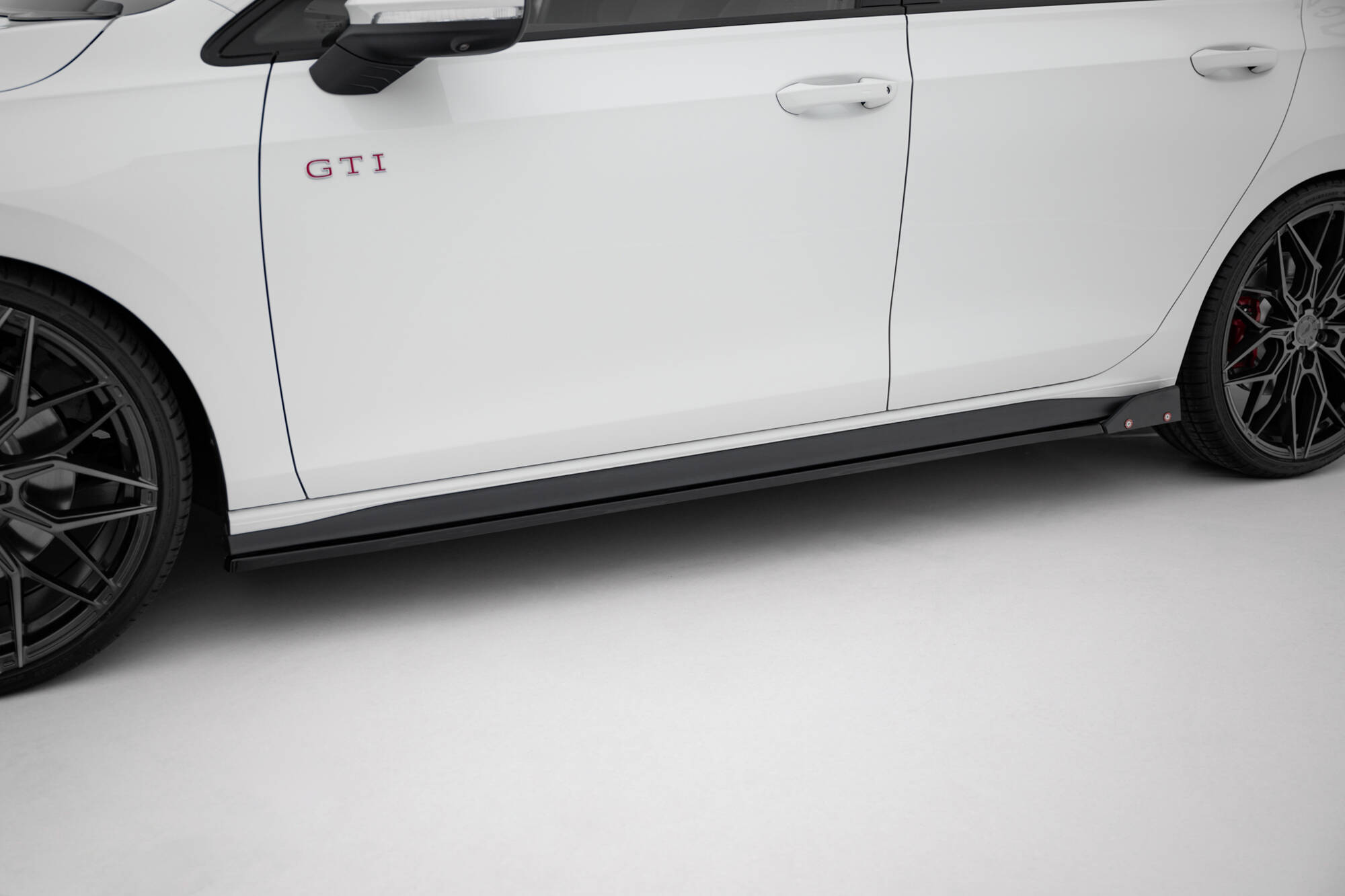 SIDE SKIRTS DIFFUSERS V.2 + FLAPS SUITABLE FOR VOLKSWAGEN GOLF GTI / GTE / GTI CLUBSPORT / GTD / R-LINE MK8 – MAXTON DESIGN - 8