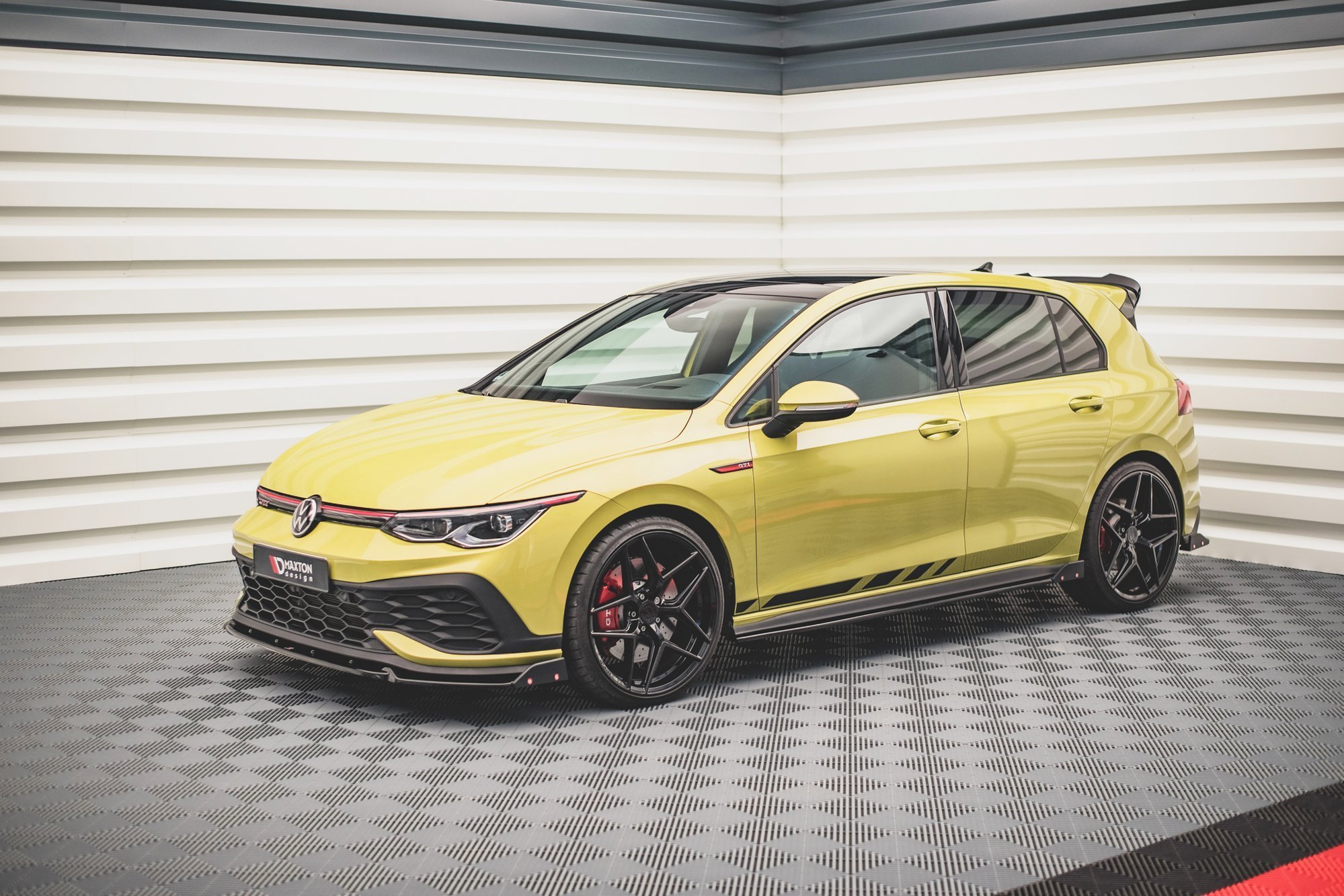 Side Skirts Diffusers V.2 + Flaps Volkswagen Golf GTI / GTE / GTI Clubsport / R-Line Mk8 - 3