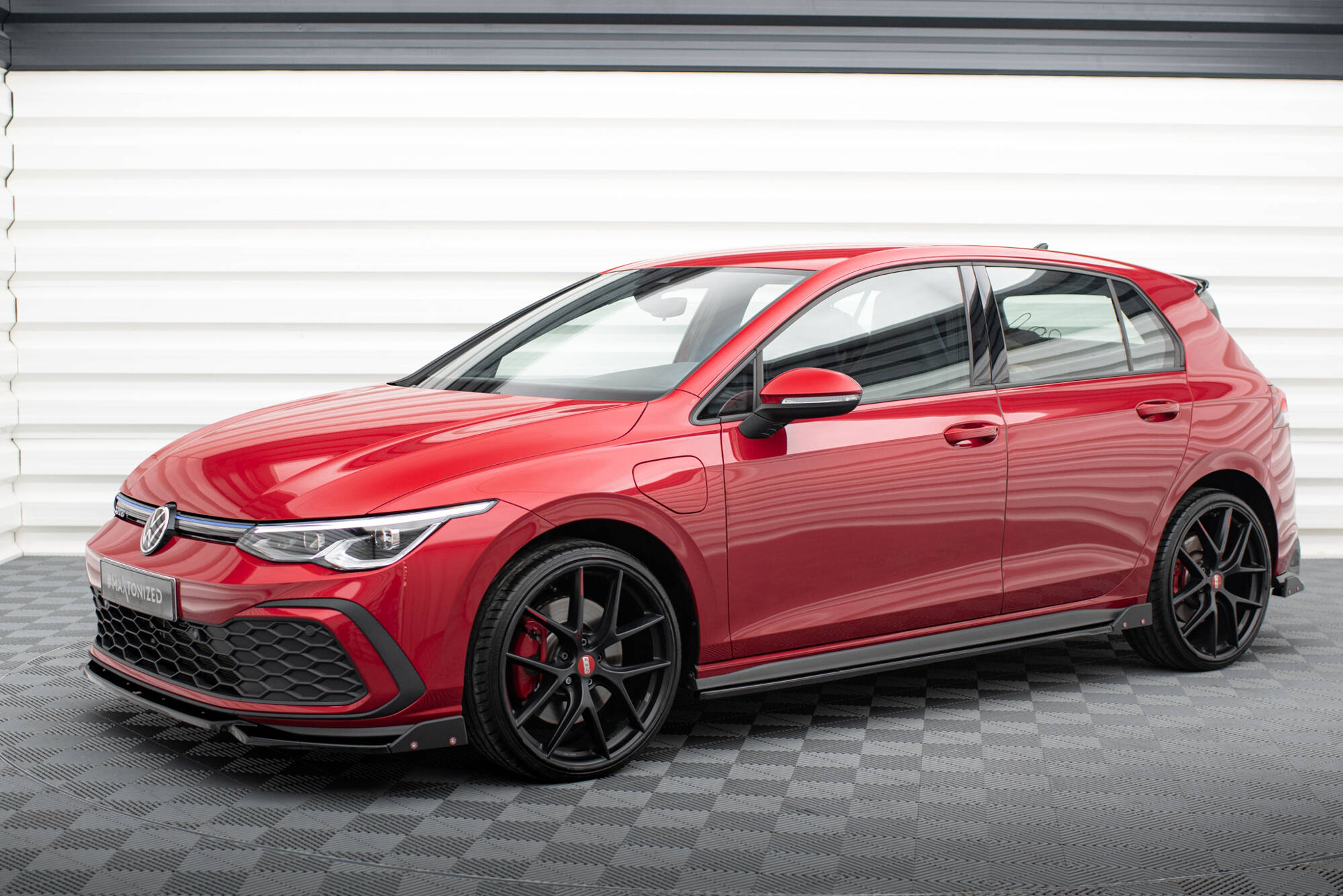 Side Skirts Diffusers V.2 + Flaps Volkswagen Golf GTI / GTE / GTI Clubsport / R-Line Mk8 - 2