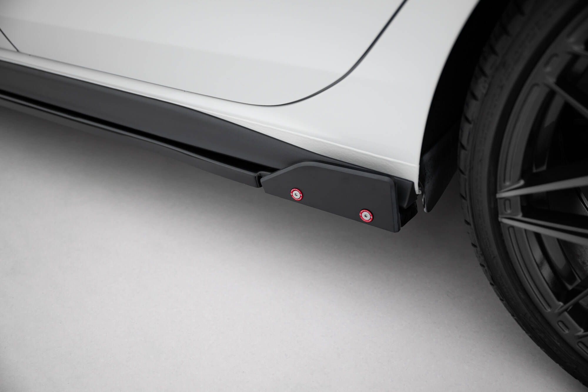SIDE SKIRTS DIFFUSERS V.2 + FLAPS SUITABLE FOR VOLKSWAGEN GOLF GTI / GTE / GTI CLUBSPORT / GTD / R-LINE MK8 – MAXTON DESIGN - 4