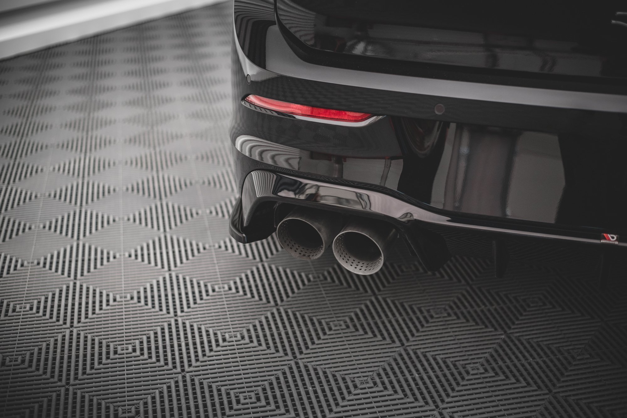 Rear Side Splitters V.3 VW Golf R Mk8 - 5