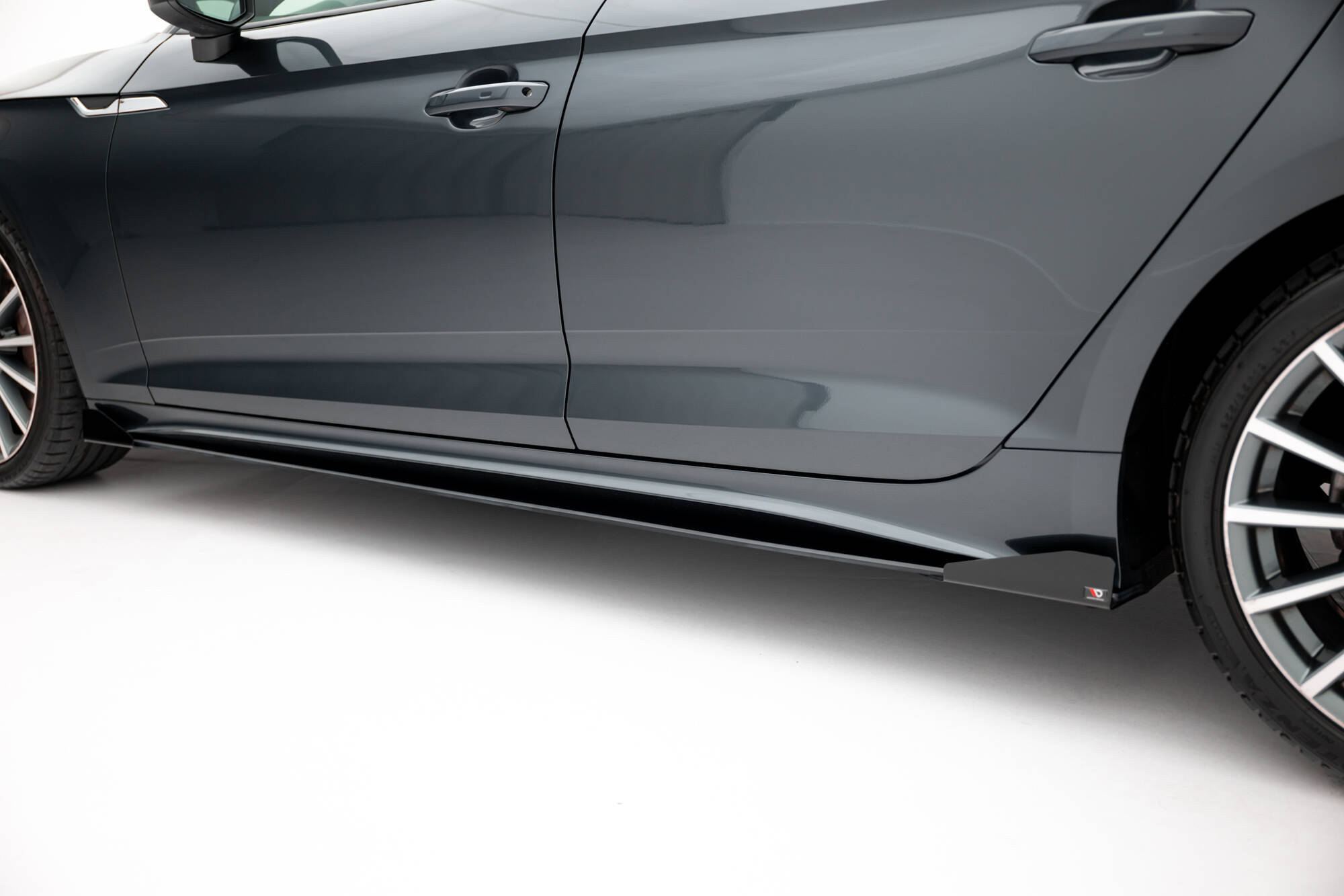 STREET PRO SIDE SKIRTS DIFFUSERS + FLAPS SUITABLE FOR AUDI A5 SPORTBACK F5 FACELIFT – MAXTON DESIGN - 6