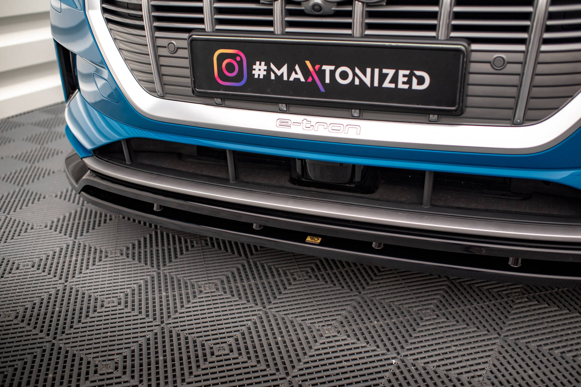 Front Splitter V.2 Audi e-Tron - 4