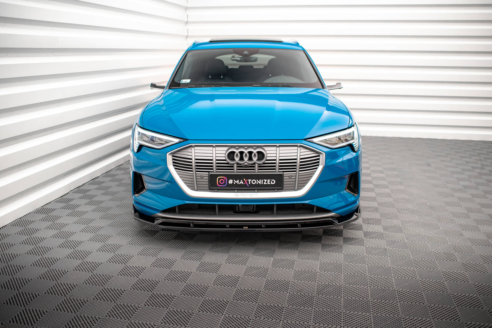 Front Splitter V.2 Audi e-Tron - 2