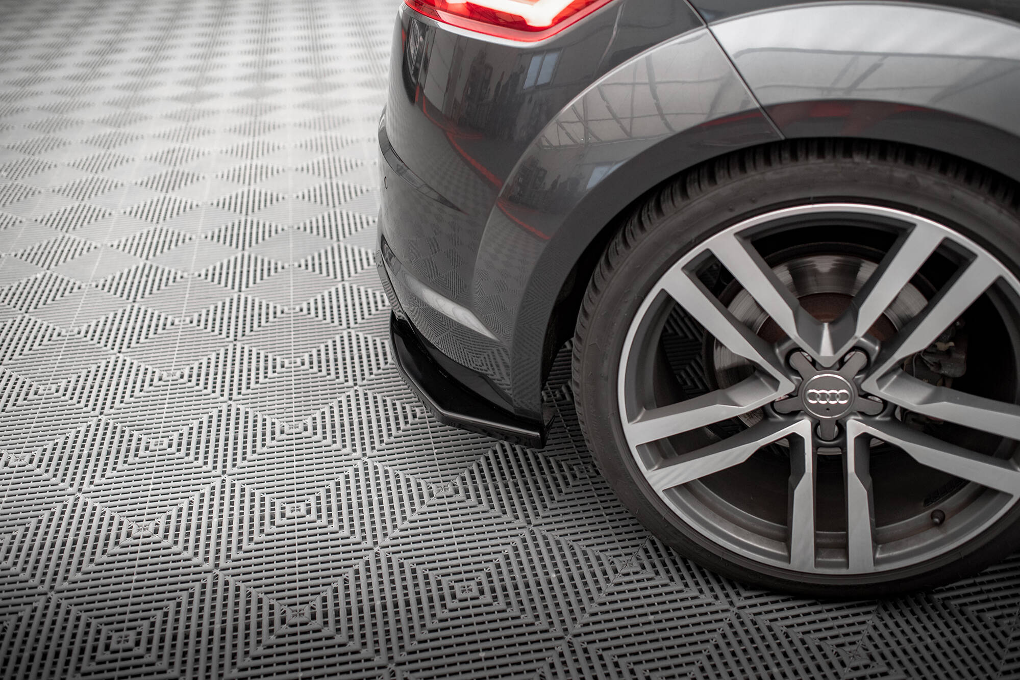 Rear Side Splitters V.2 Audi TT S-Line 8S - 2