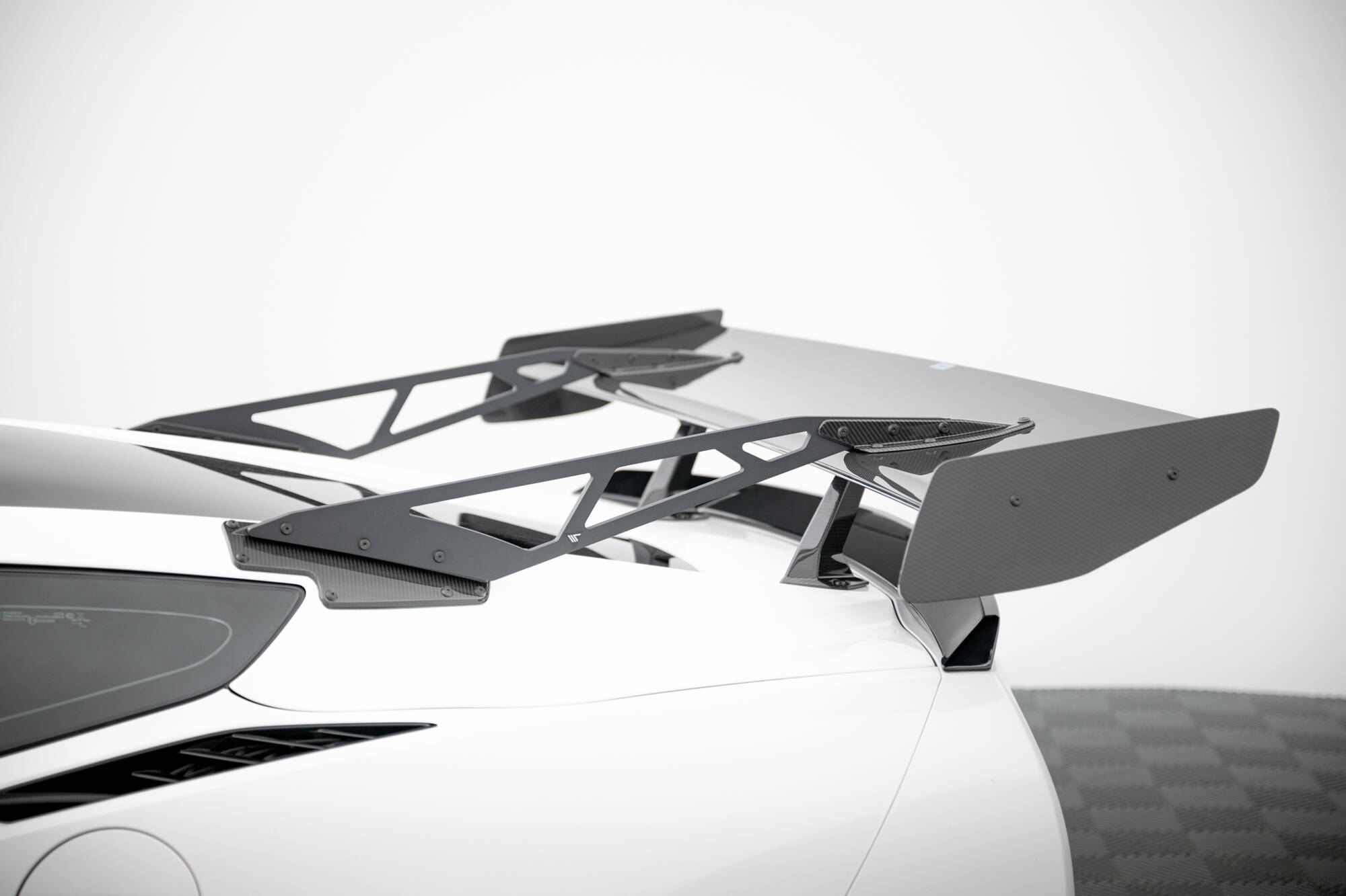 CARBON SPOILER WITH UPPER SWAN MOUNTING SUITABLE FOR CHEVROLET CORVETTE STINGRAY / GRAND SPORT C7 – MAXTON DESIGN - 21