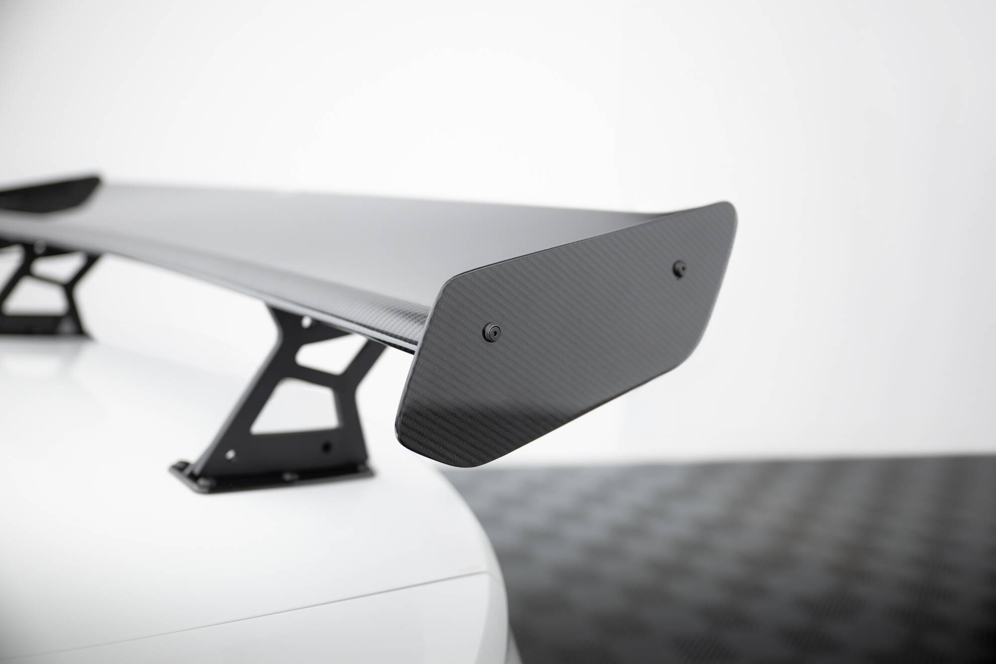 CARBON SPOILER WITH INTERNAL BRACKETS UPRIGHTS + LED SUITABLE FOR VOLKSWAGEN JETTA GLI MK7 – MAXTON DESIGN - 10
