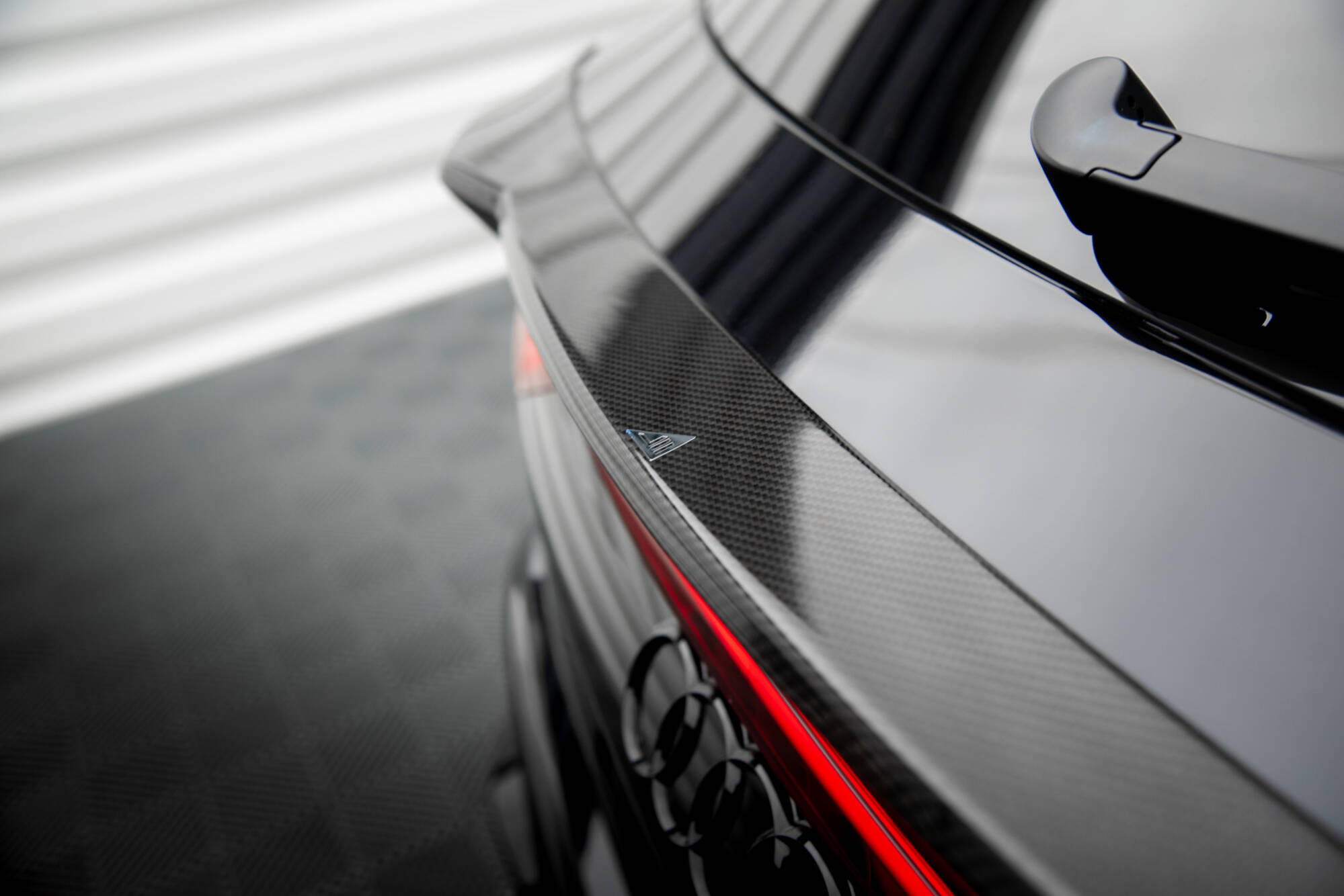 Carbon Fiber Tailgate Spoiler (Lower) Audi RSQ8 / SQ8 / Q8 S-Line / Q8 Mk1 - 3
