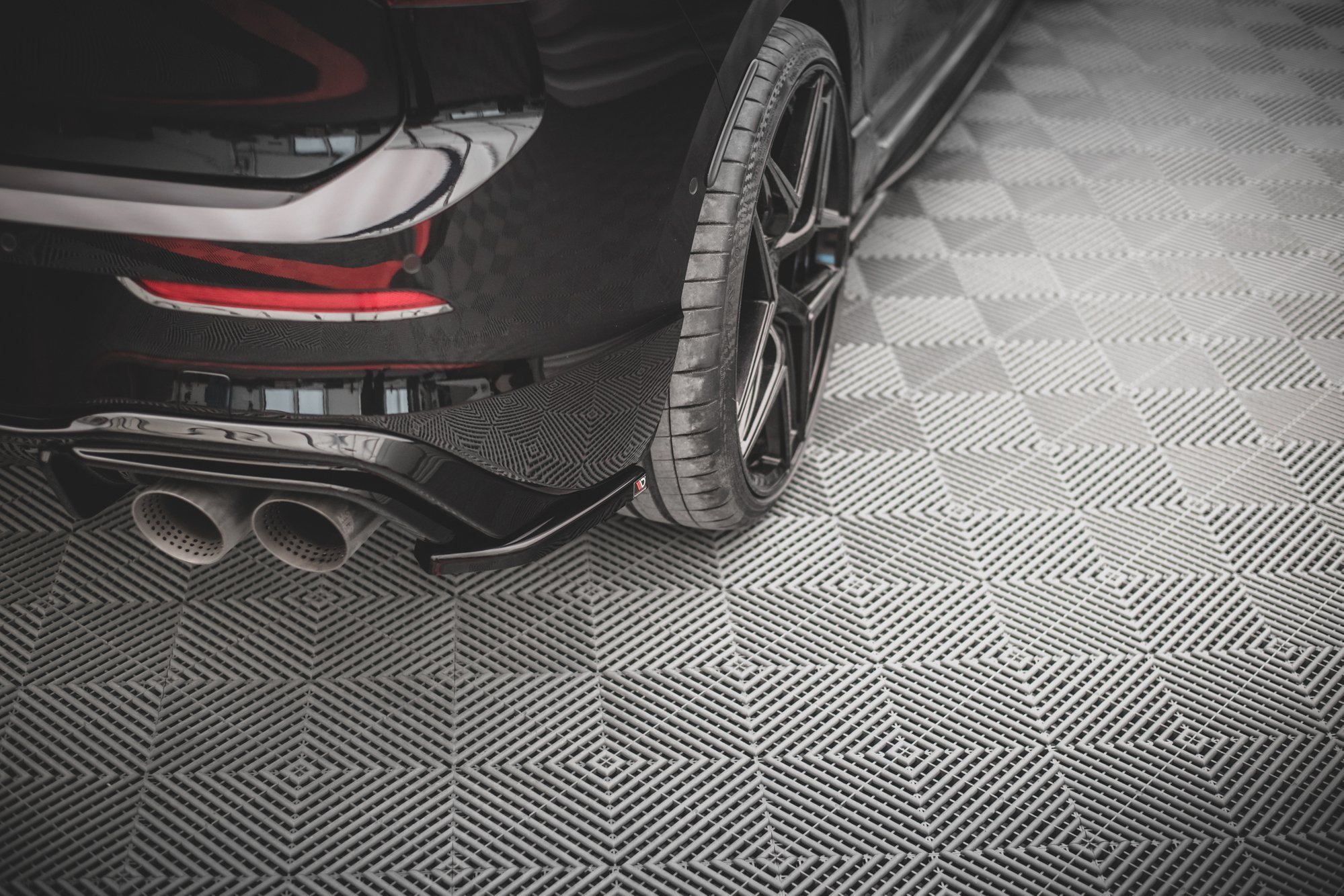 Rear Side Splitters V.4 VW Golf R MK8 (2020-) - 2