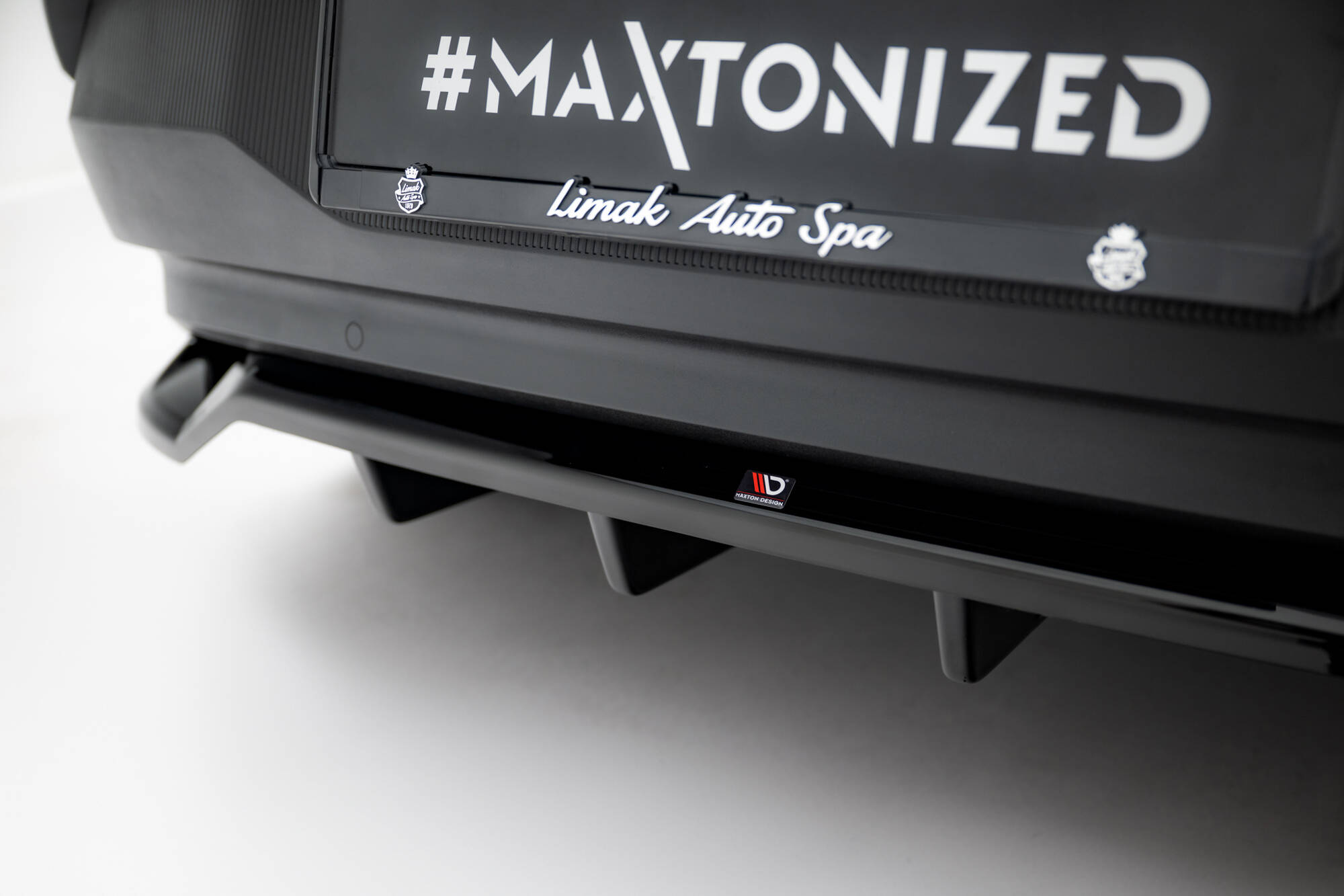 REAR SPLITTER (WITH VERTICAL BARS) SUITABLE FOR VOLVO EX30 MK1 – MAXTON DESIGN - 5