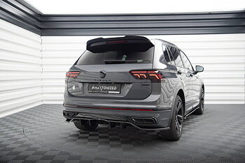 Central Rear Splitter (Vertical Bars) Volkswagen Tiguan R-Line Mk2 Facelift