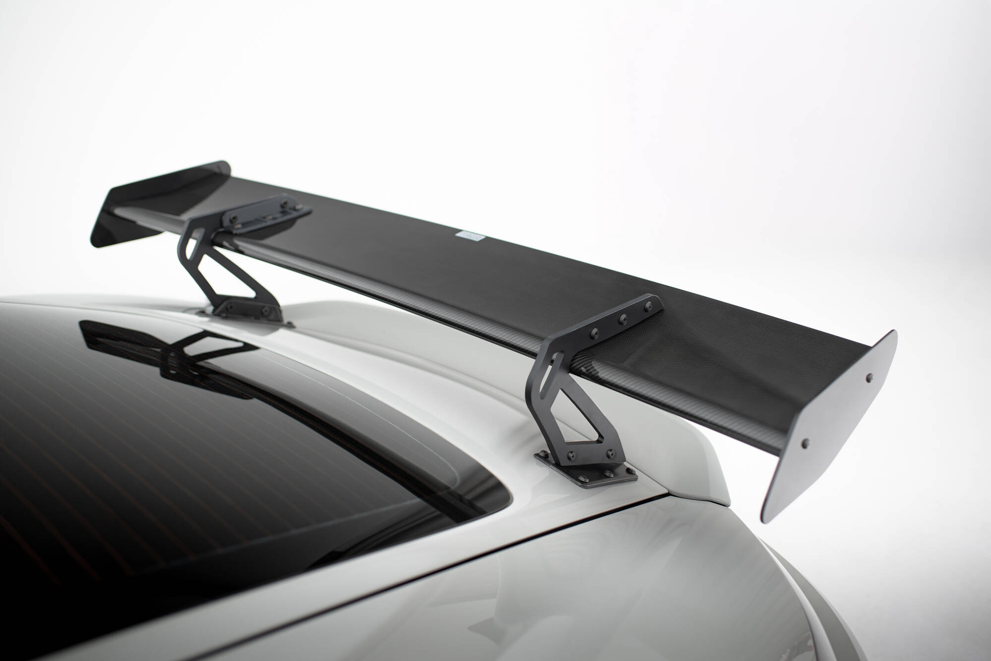 CARBON SPOILER WITH UPPER SWAN MOUNTING V.1 SUITABLE FOR PORSCHE 718 CAYMAN 982C – MAXTON DESIGN - 2