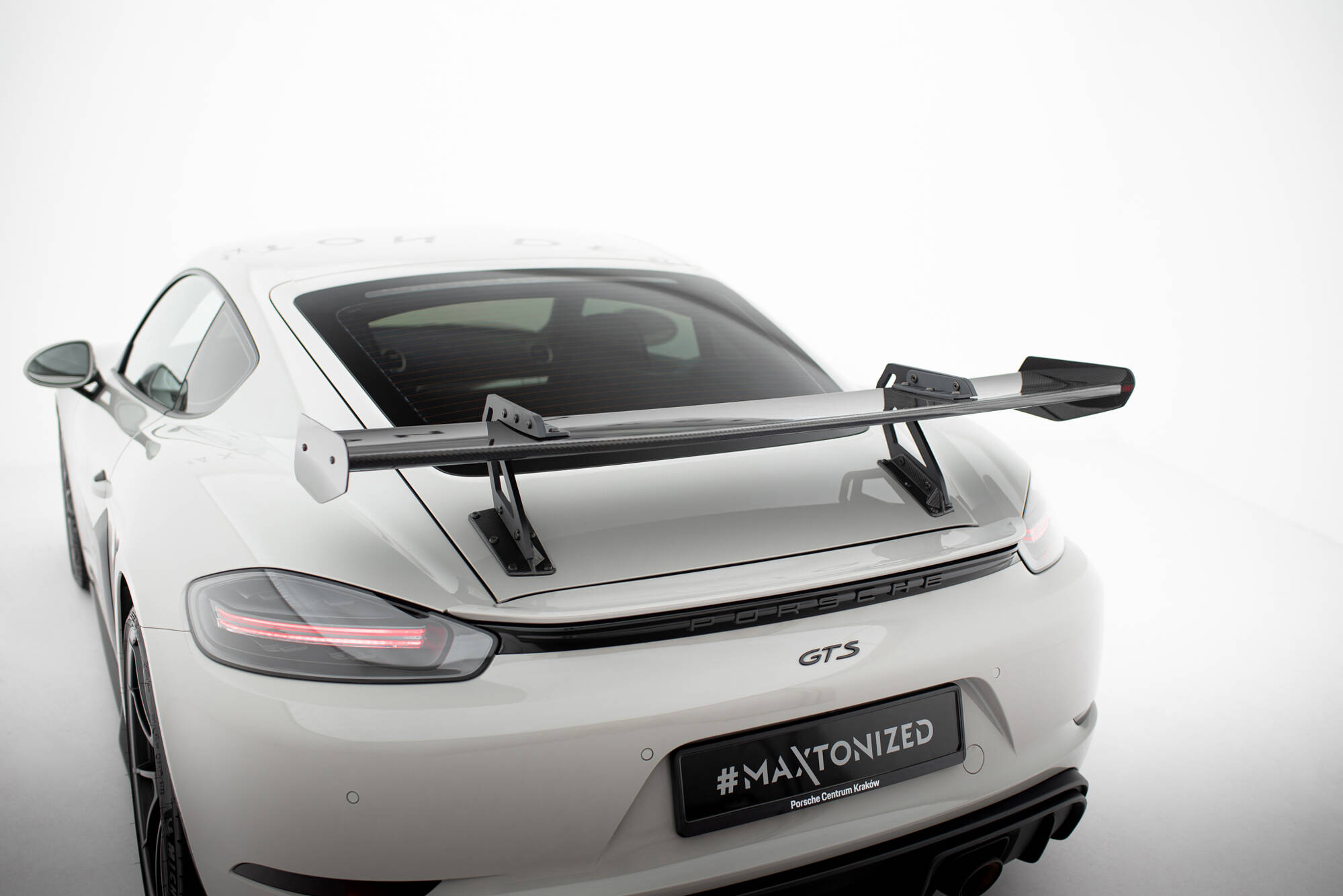 CARBON SPOILER WITH UPPER SWAN MOUNTING V.1 SUITABLE FOR PORSCHE 718 CAYMAN 982C – MAXTON DESIGN - 6
