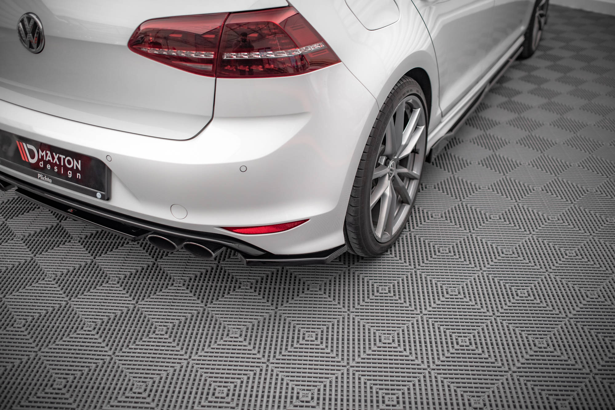 Rear Side Splitters V.3 VW Golf R Mk7 - 3