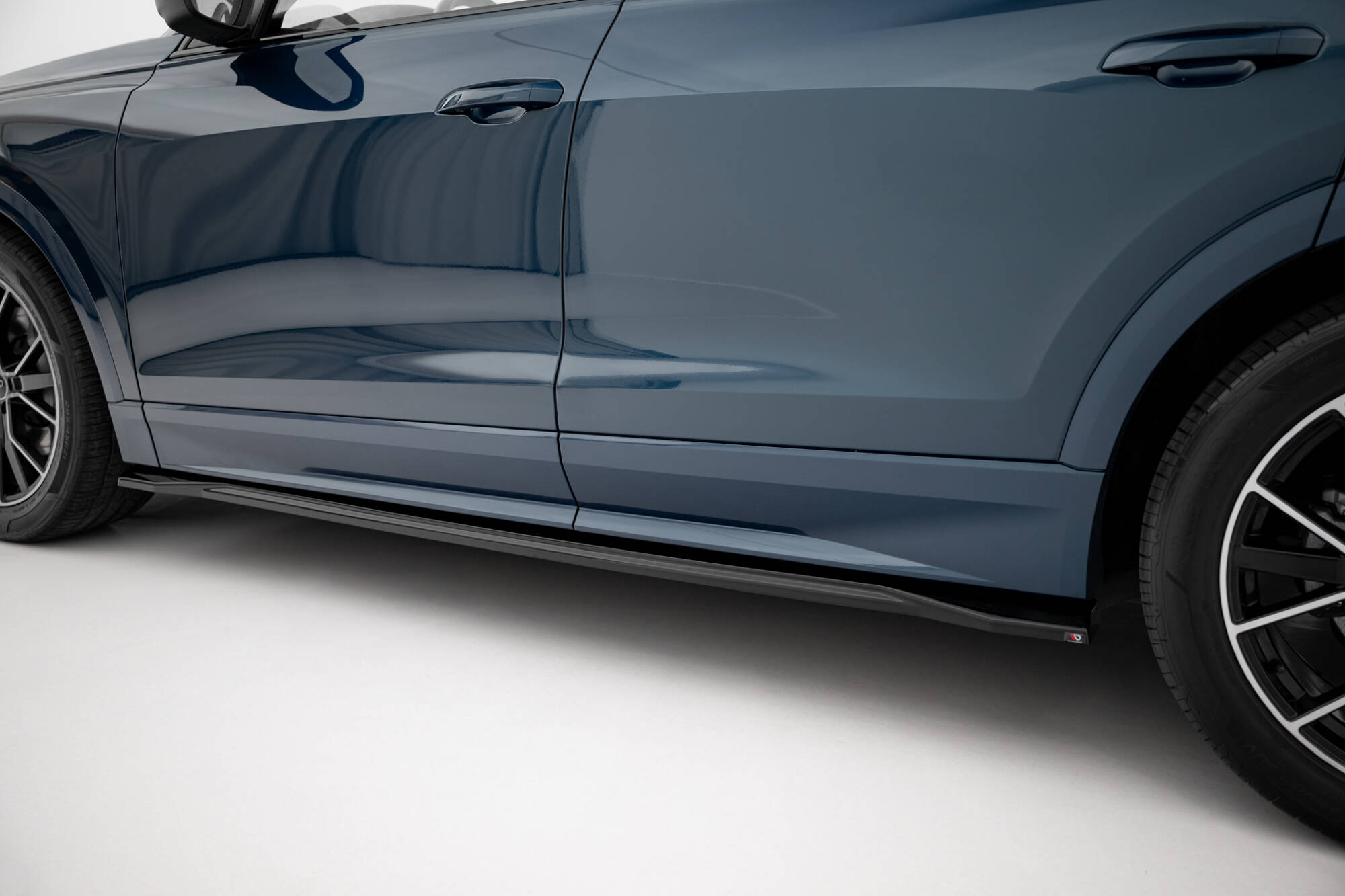 SIDE SKIRTS DIFFUSERS SUITABLE FOR AUDI Q8 MK1 – MAXTON DESIGN - 5