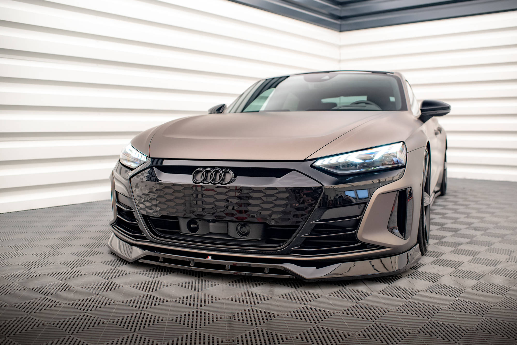 Front Splitter V.3 Audi e-Tron GT / RS GT Mk1 - 4