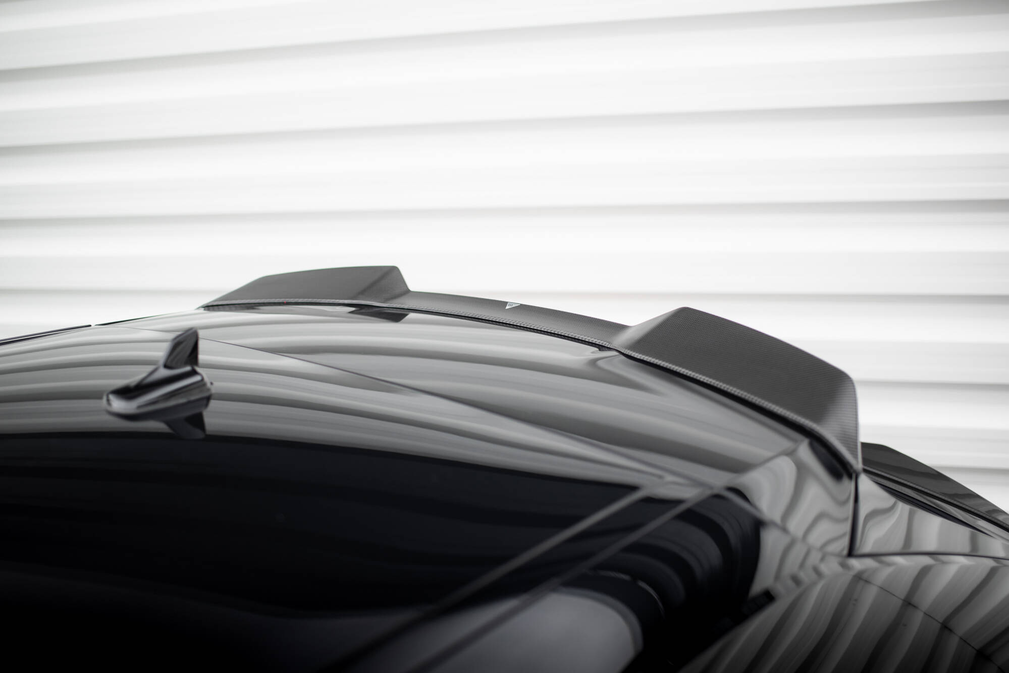Carbon Fiber Tailgate Spoiler (Upper) Audi RSQ8 Mk1 - 8