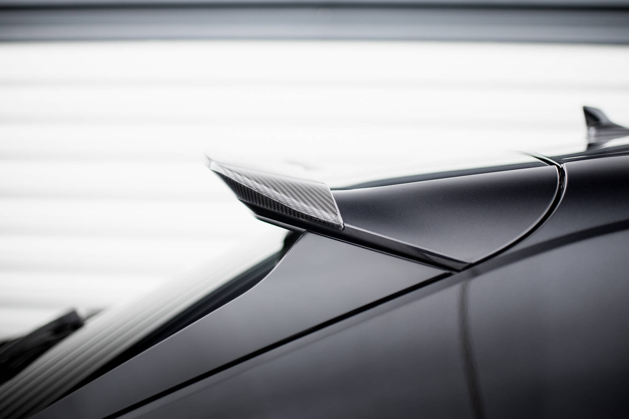Carbon Fiber Tailgate Spoiler (Upper) Audi RSQ8 Mk1 - 6