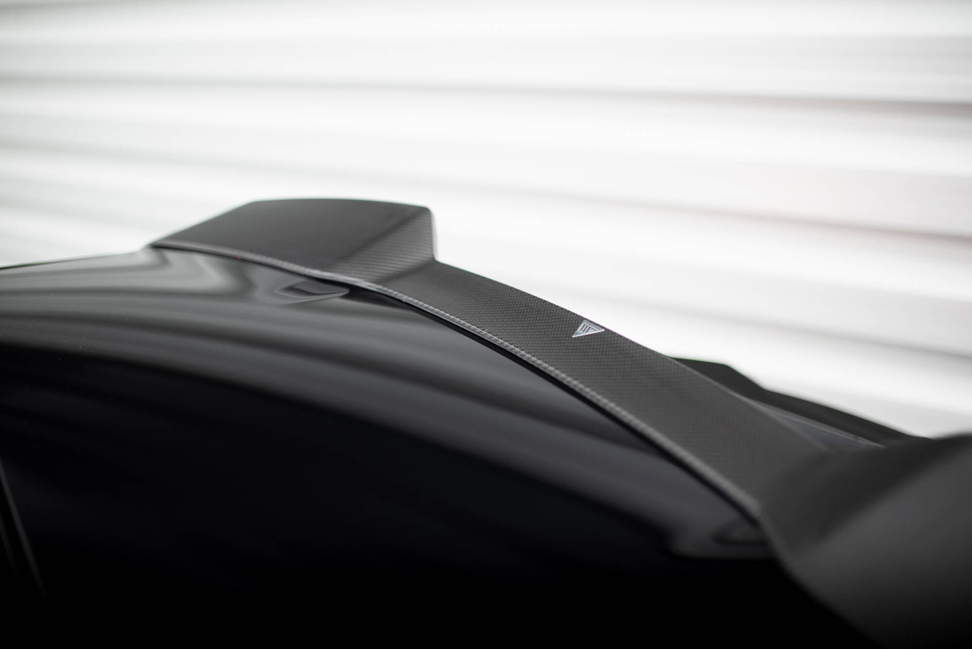 Carbon Fiber Tailgate Spoiler (Upper) Audi RSQ8 Mk1 - 2