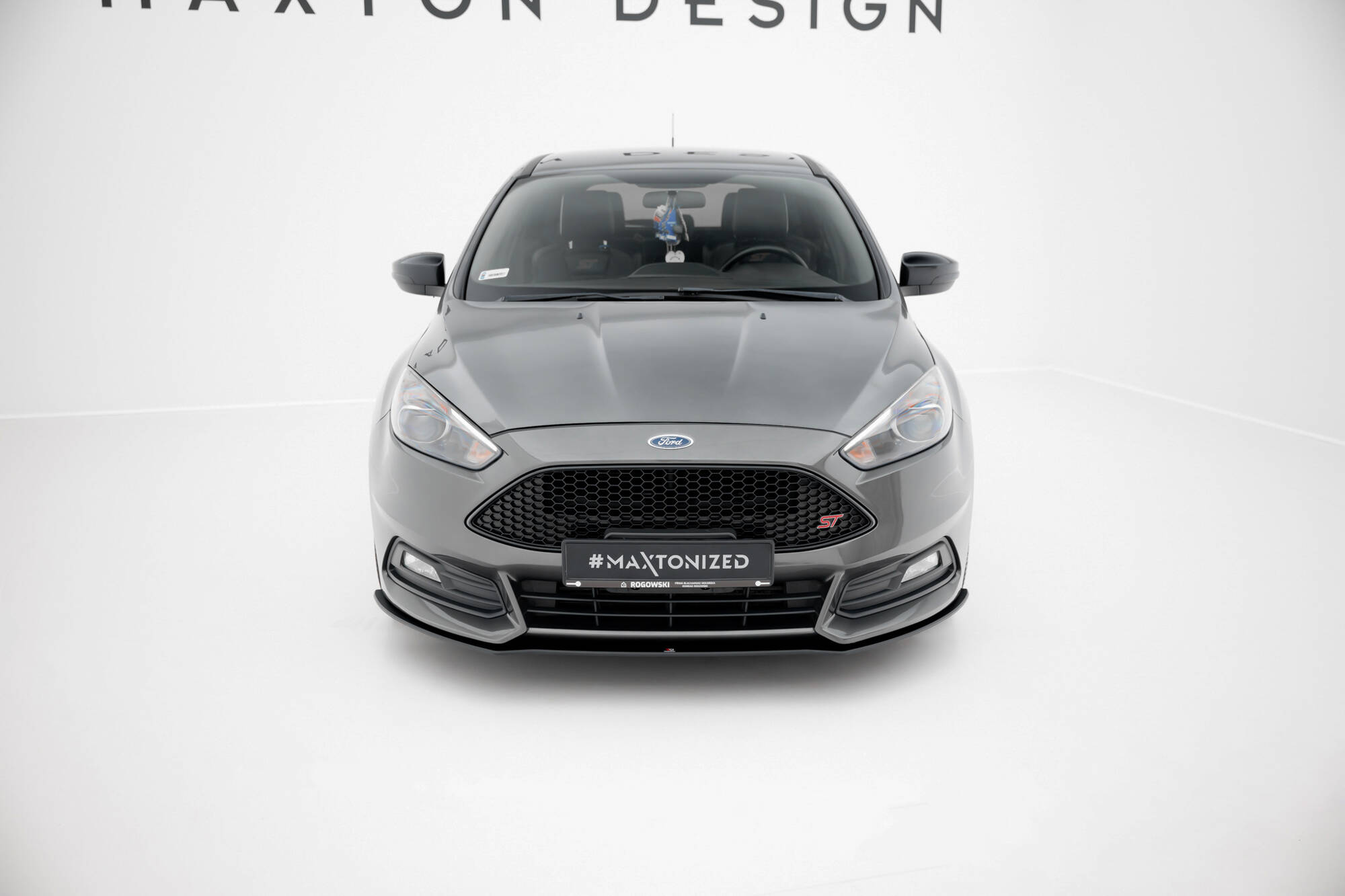 STREET PRO FRONT SPLITTER SUITABLE FOR FORD FOCUS ST MK3 FACELIFT – MAXTON DESIGN - 5
