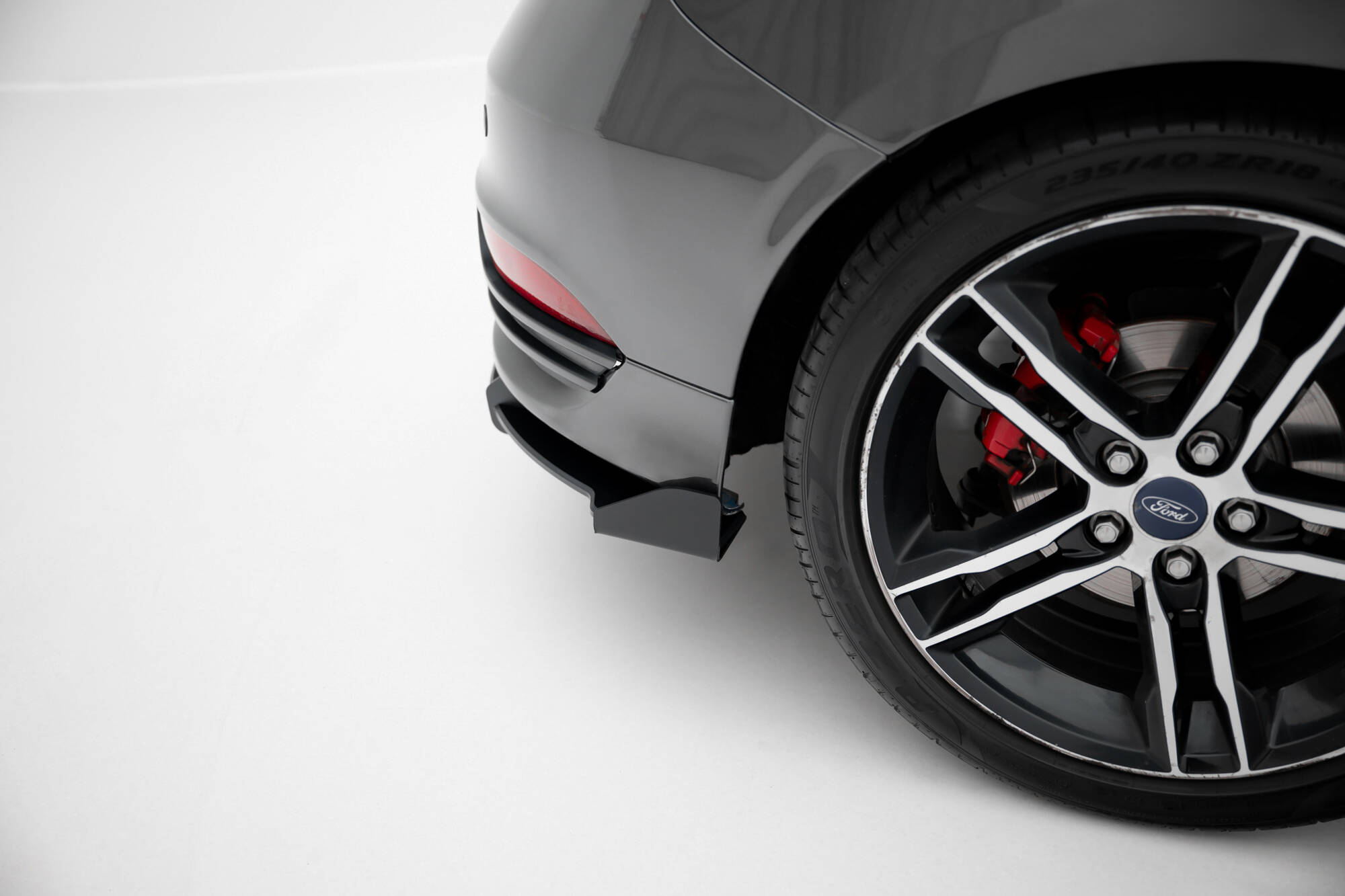 STREET PRO REAR DIFFUSER + FLAPS SUITABLE FOR FORD FOCUS ST MK3 FACELIFT – MAXTON DESIGN - 8