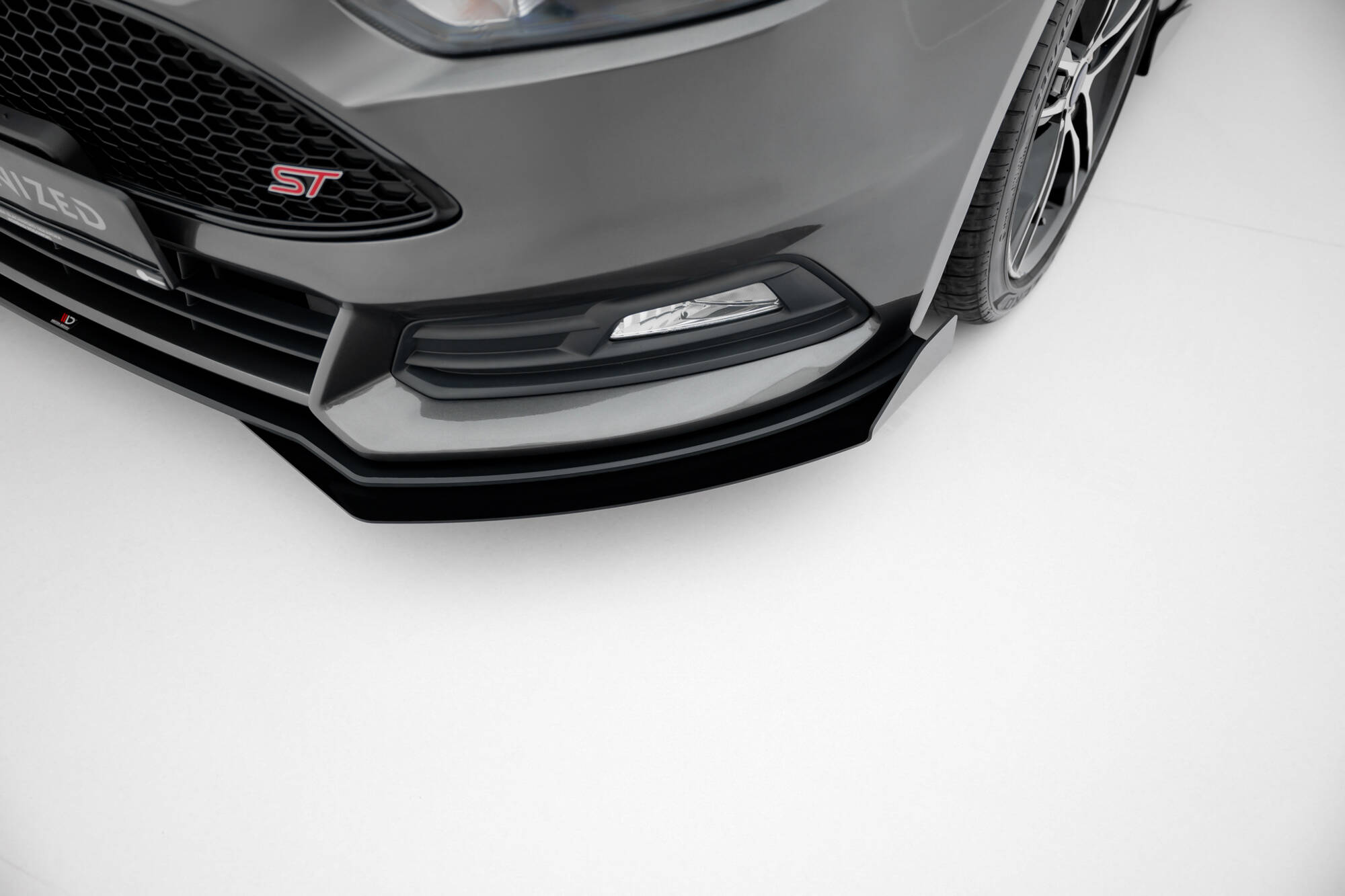 FRONT FLAPS SUITABLE FOR FORD FOCUS ST MK3 FACELIFT – MAXTON DESIGN - 4