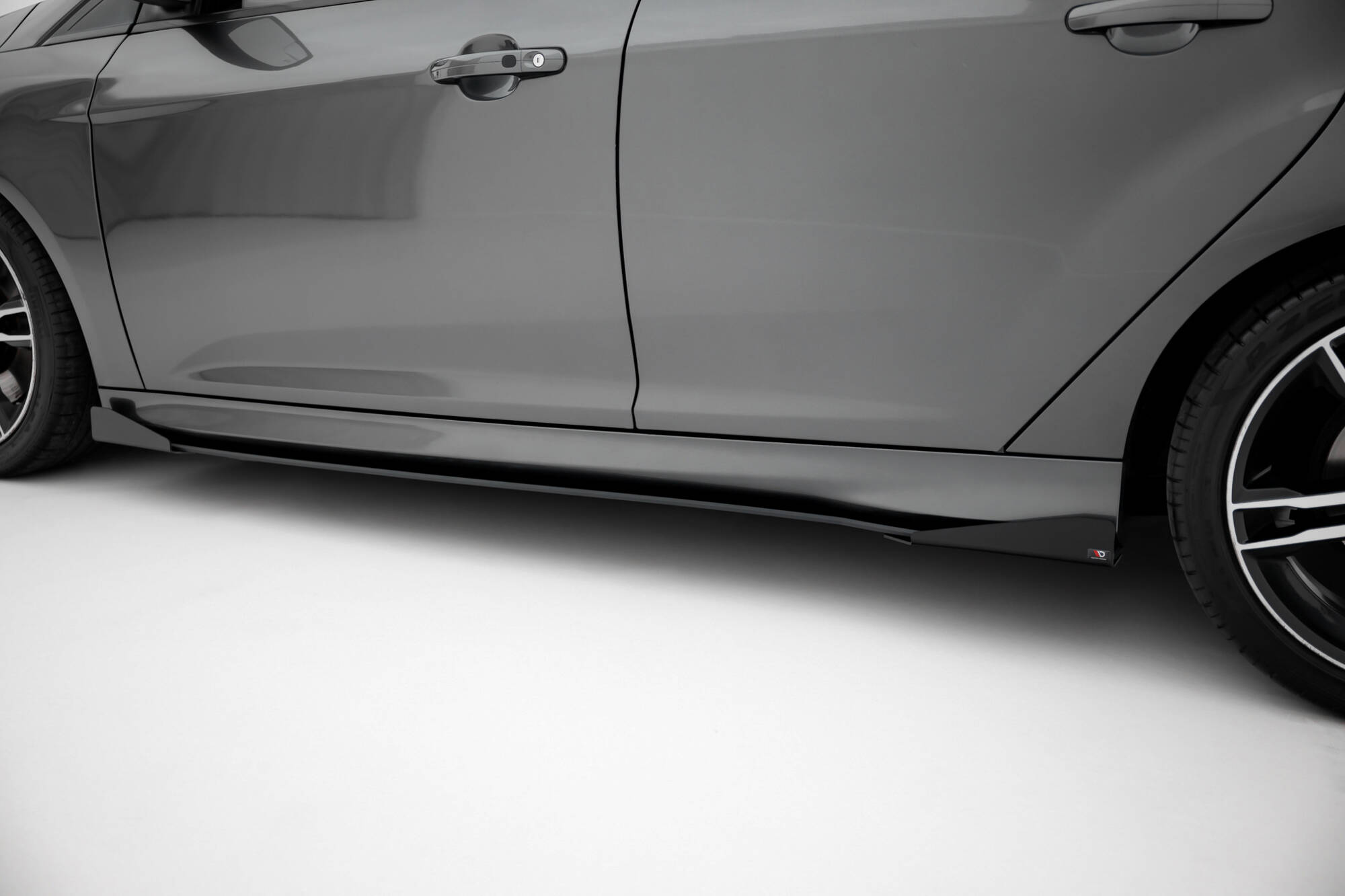 SIDE FLAPS SUITABLE FOR FORD FOCUS ST MK3 FACELIFT – MAXTON DESIGN - 6