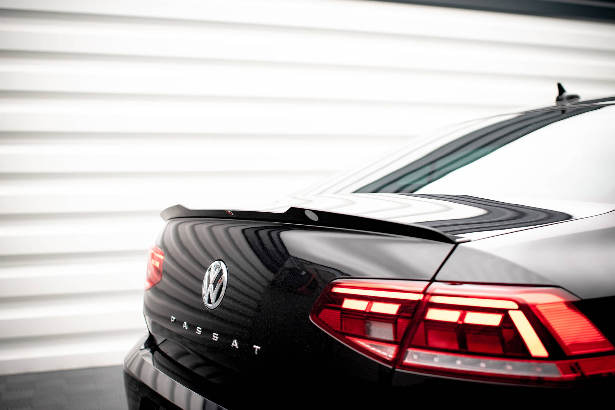 Spoiler CAP VW Passat Sedan B8 Facelift - 3