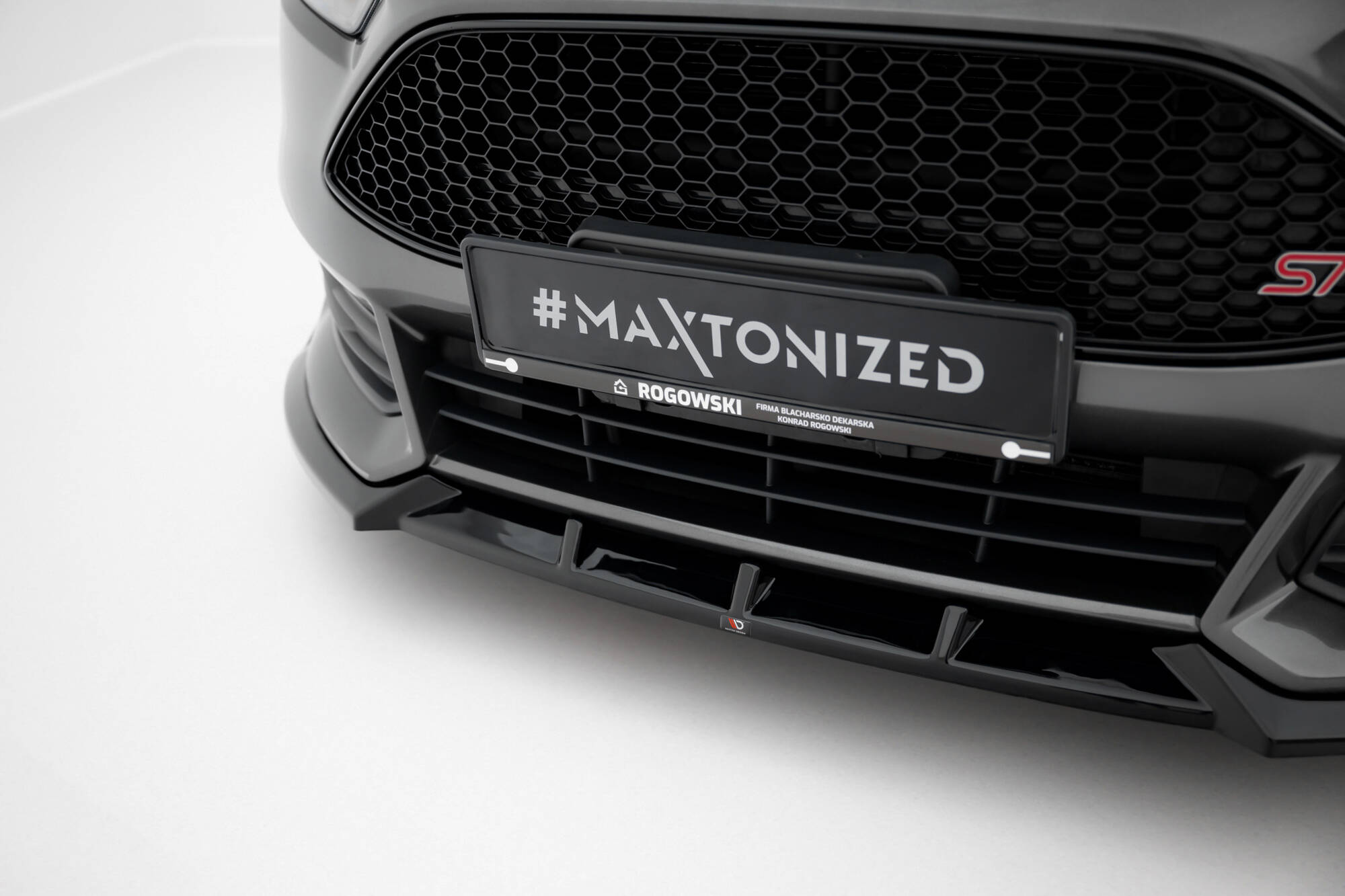 FRONT SPLITTER V.6 SUITABLE FOR FORD FOCUS ST MK3 FACELIFT – MAXTON DESIGN - 5